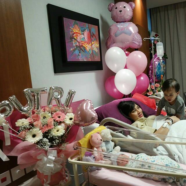Putri Raysha Jemaima Photos Facebook