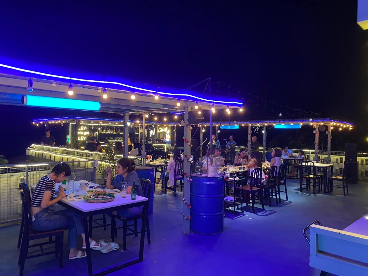 LEY Paknampran - Leyroof Rooftop มีดนตรีสดด้วยน้าาา... | Facebook