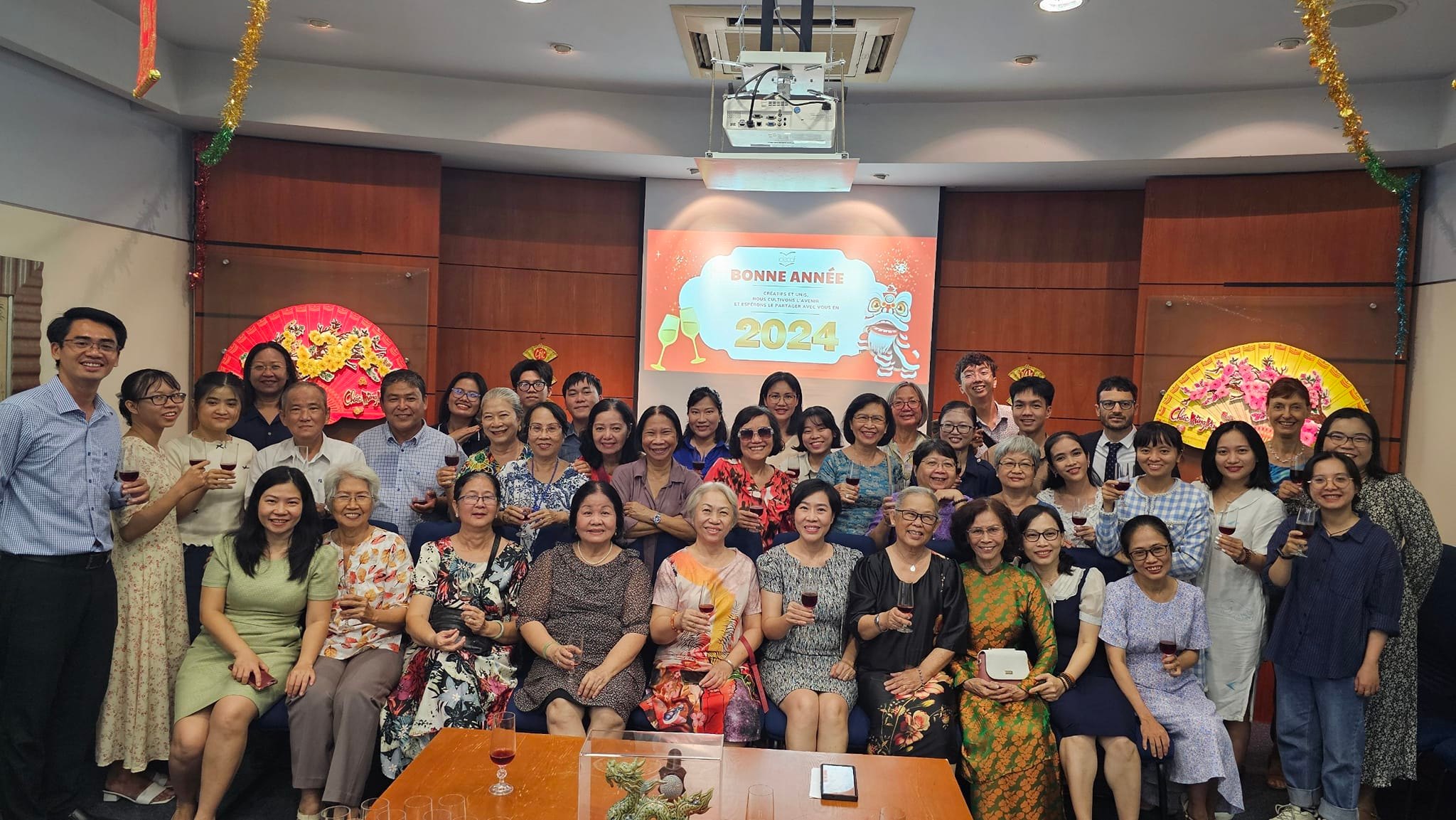 La rencontre de... - Idécaf - Viện Trao đổi Văn hóa với Pháp