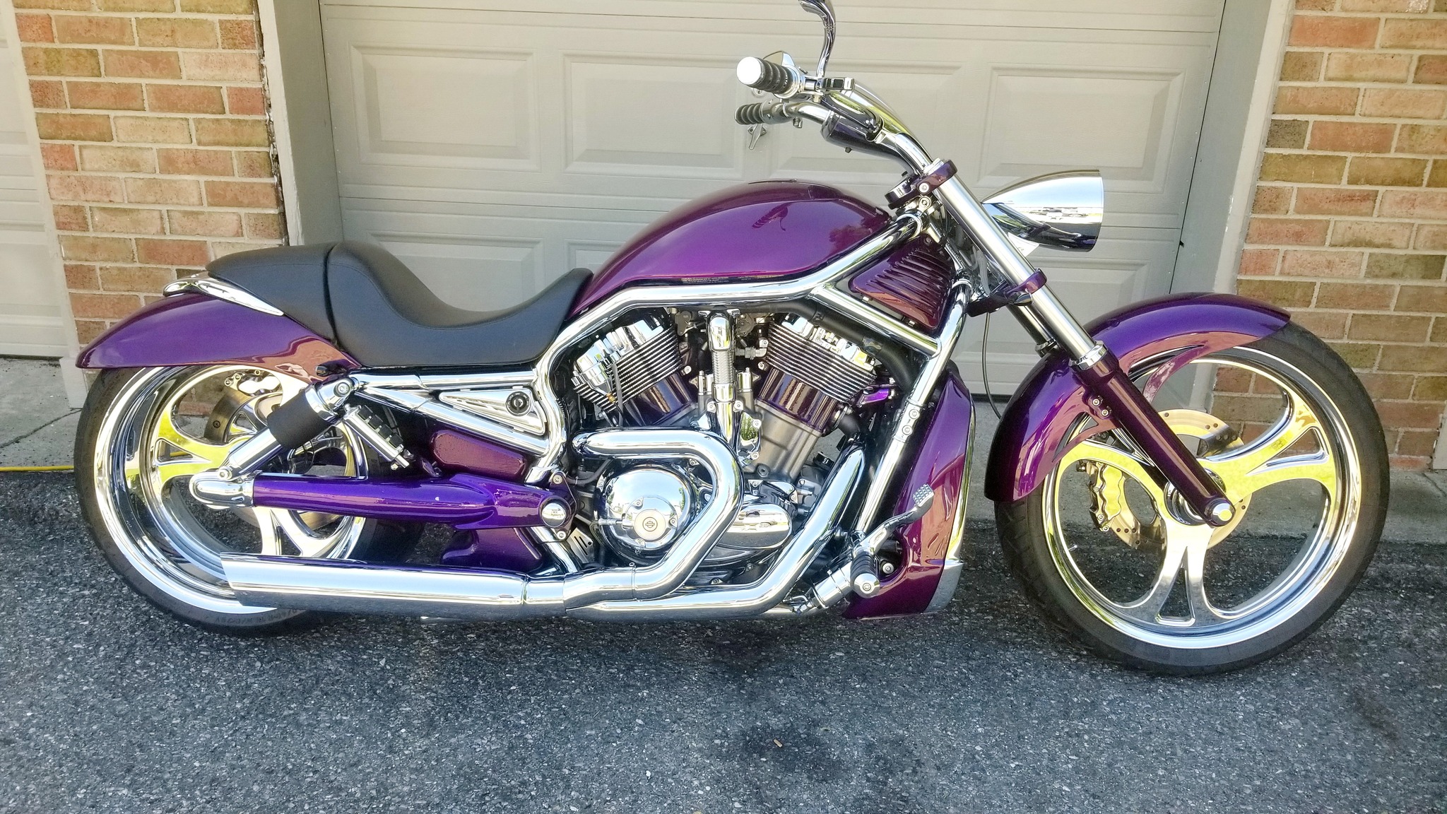 Scammer alert: Wayne Anthony in V-Rod Parts Buy And Sale group