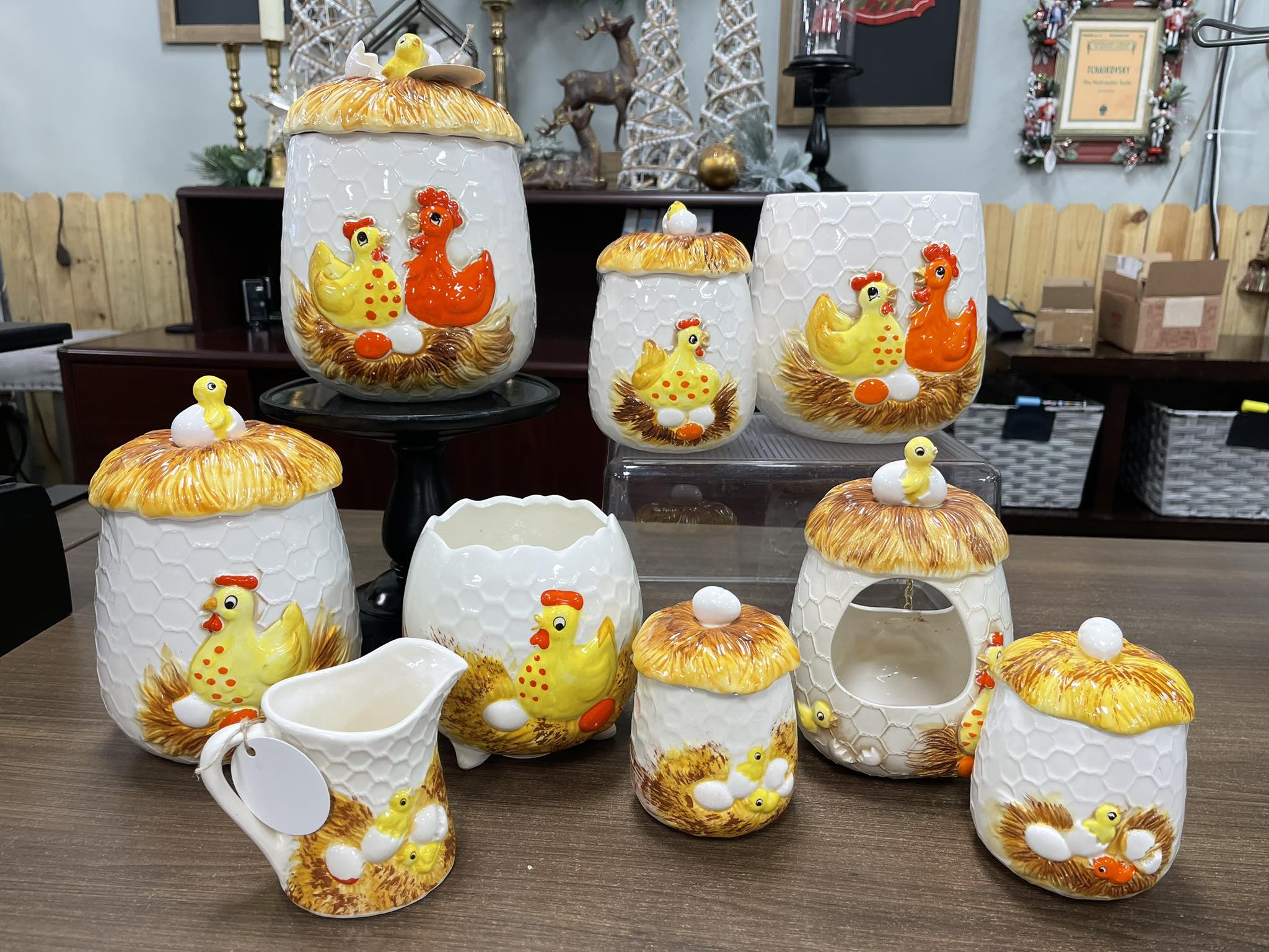 Found this set of 1976 Sears and Roebuck chicken canisters at my