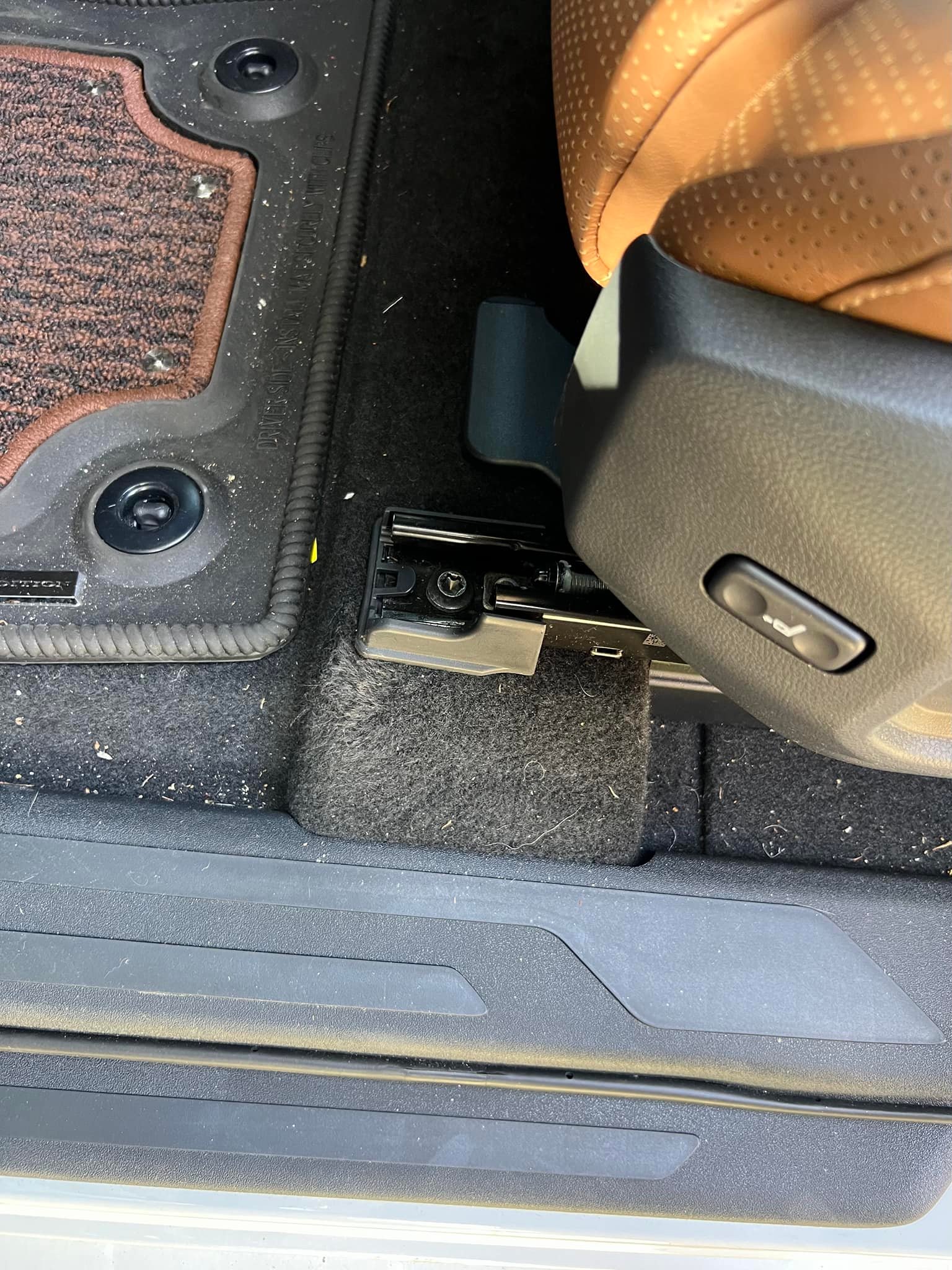 Toyota Tundra trim issue and repair discussions