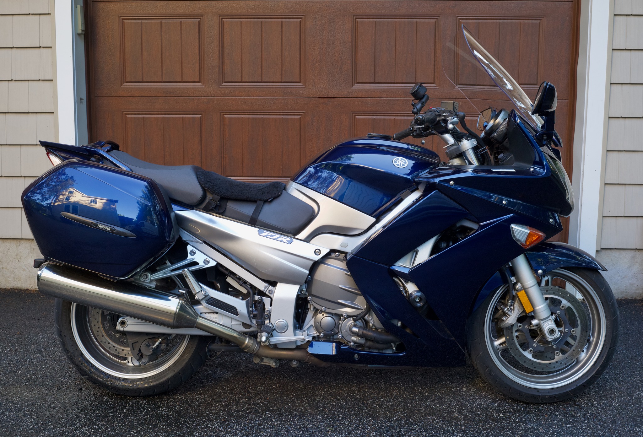 Everyone else is googling their motorcycles. I have digital photos