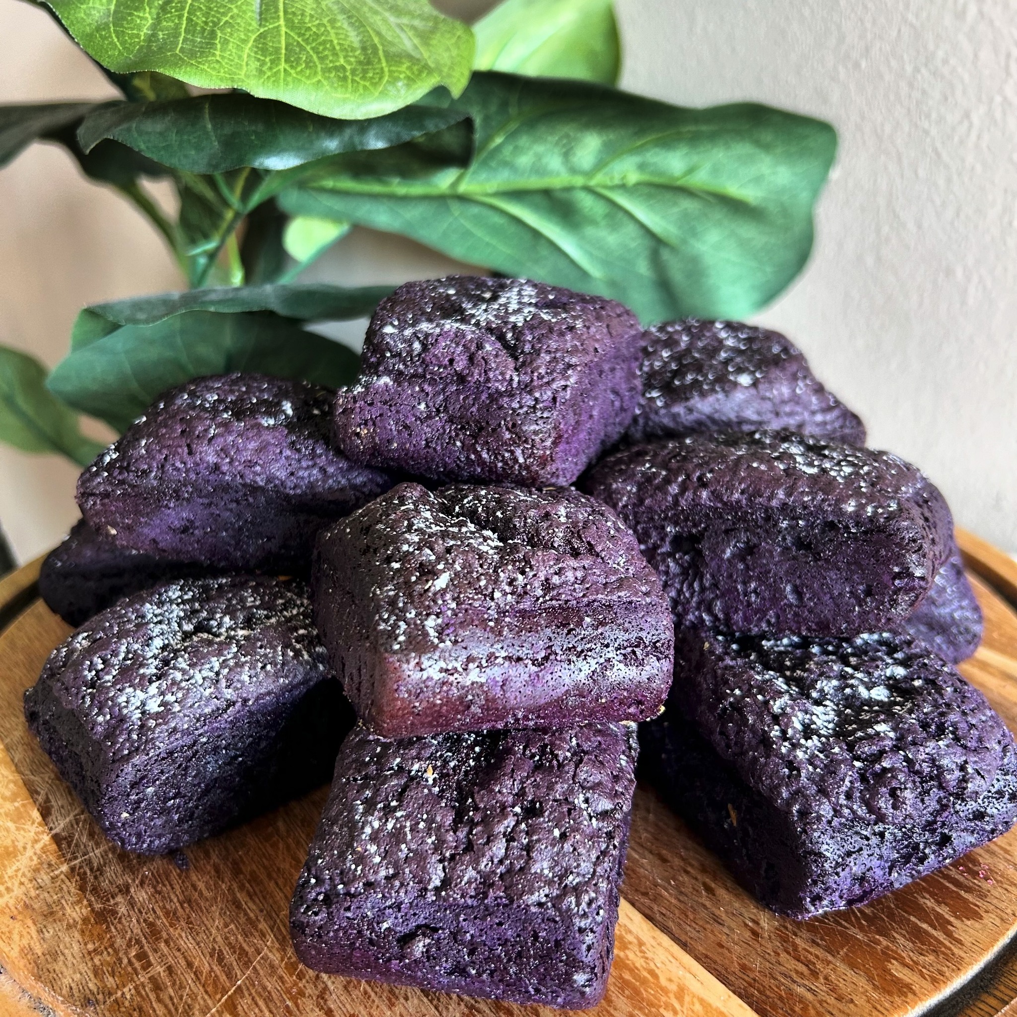 Introducing Ube Mochi brownies 😍... - Patisserie PariSco