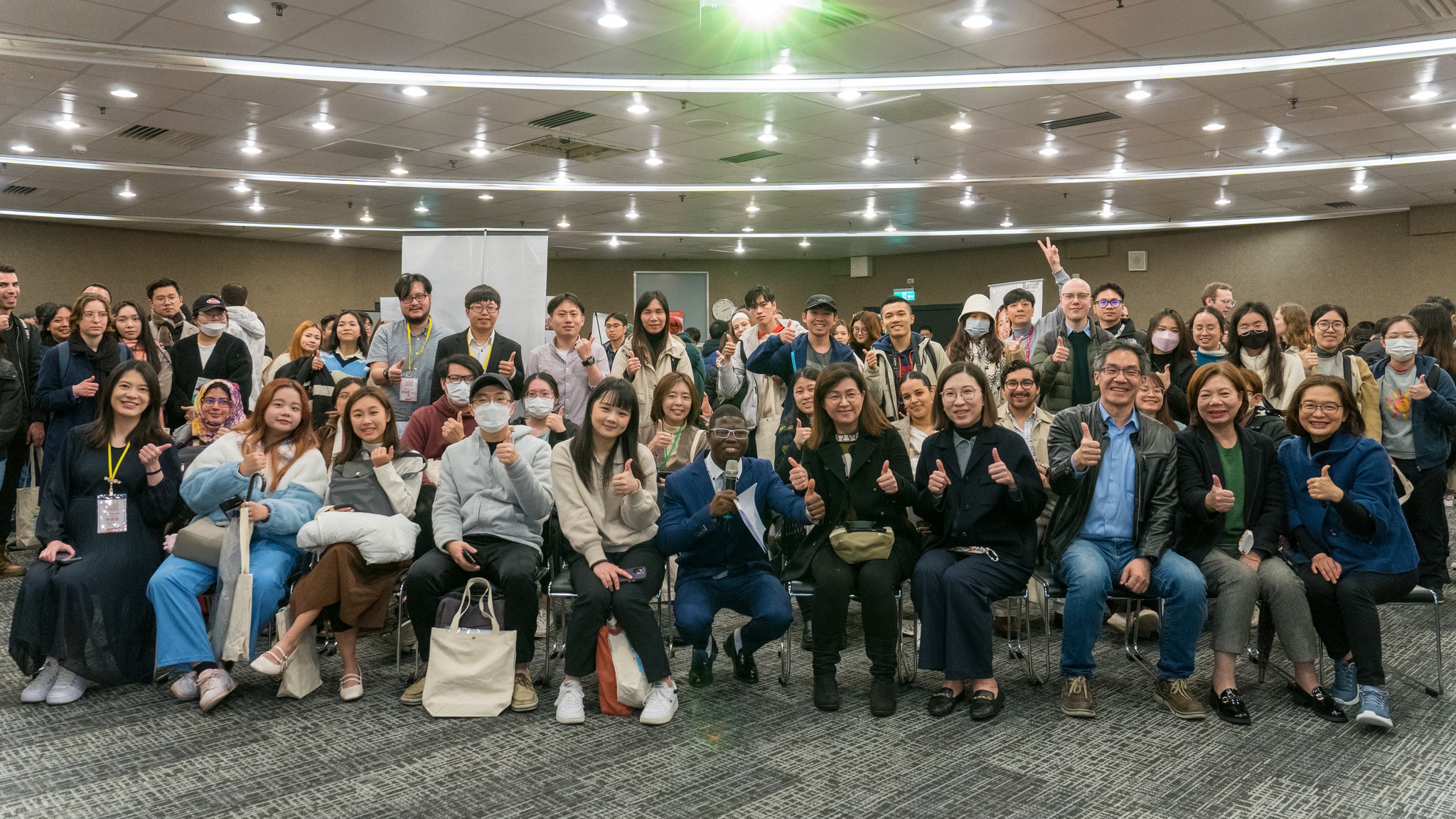 今年「2024僑外生校園就業博覽會」大受歡迎，兩場次報名人數超過15... - Taiwan Alumni Database | Facebook