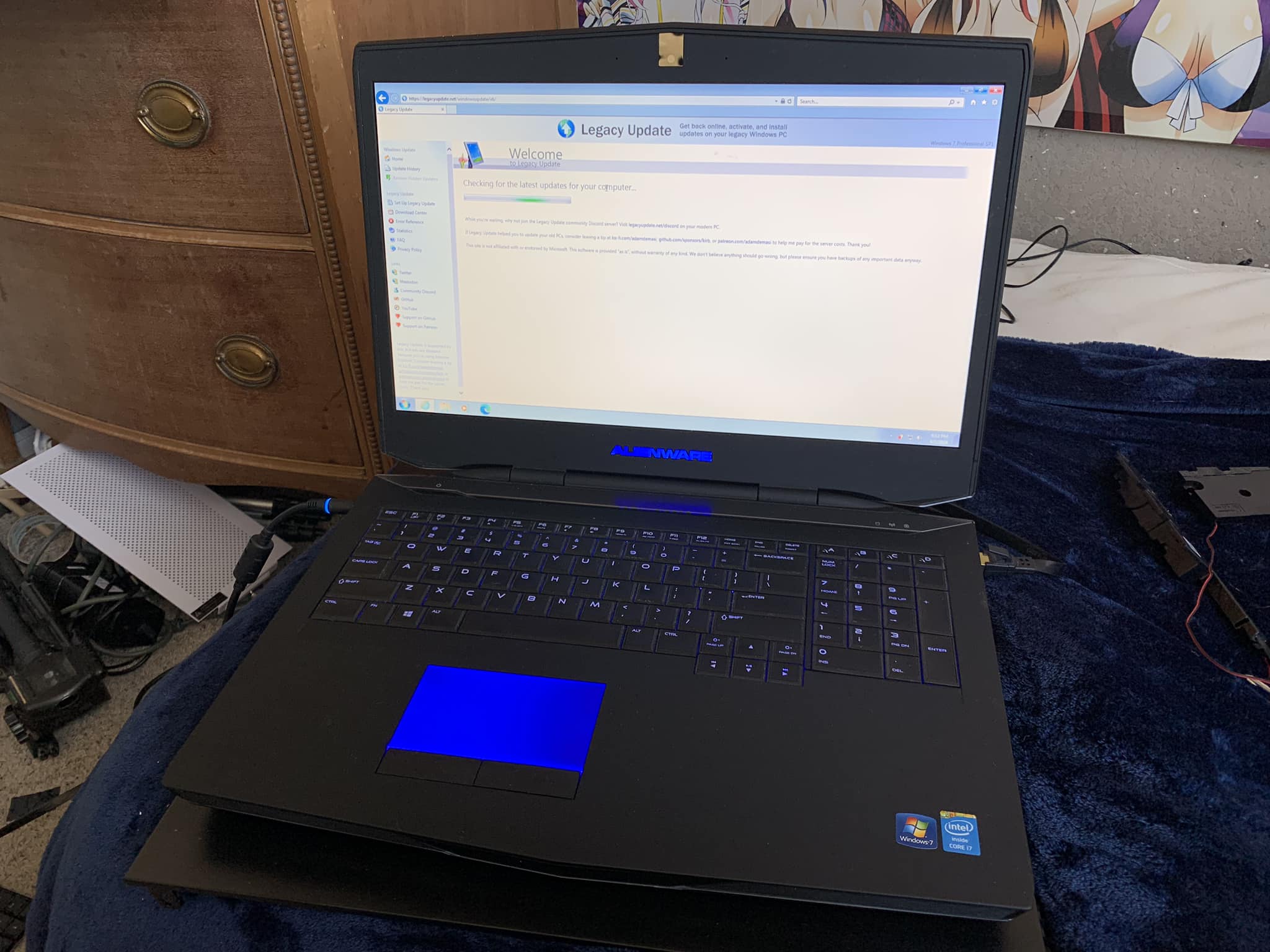 Other day other $5 freegeek fine. This time I got a Alienware 17 