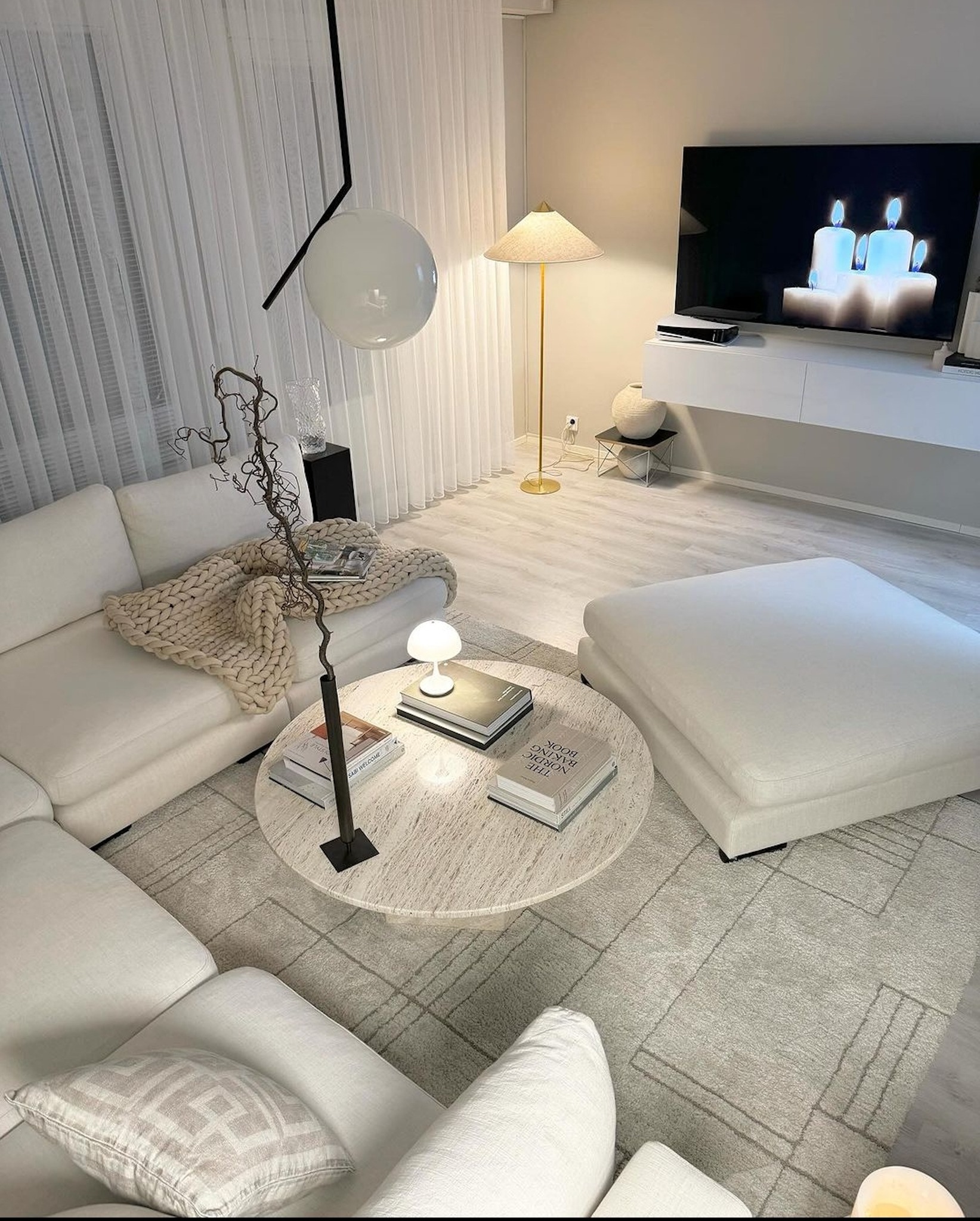 Distinct Interior