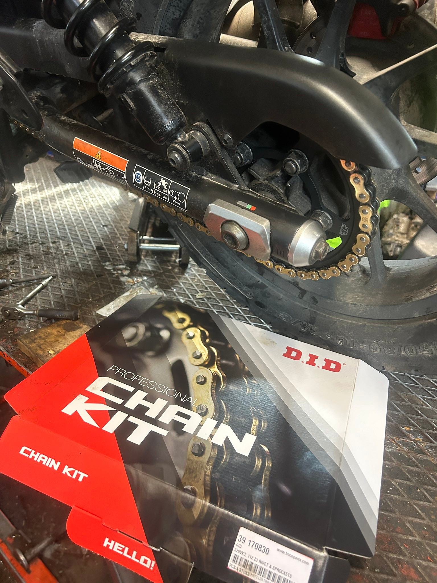 A few quick jobs from yesterday, DID chain kit as quality makes
