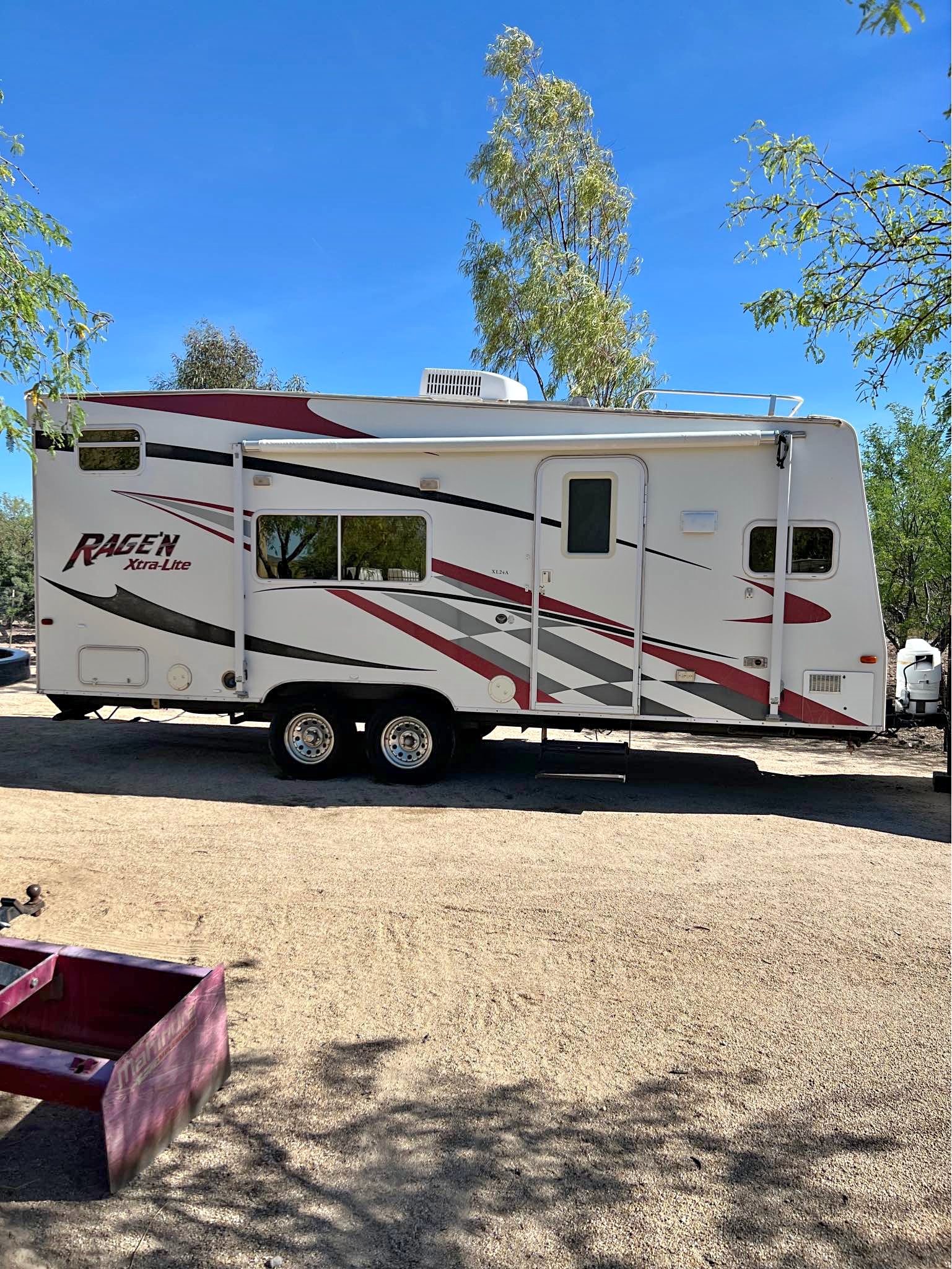 2004 24’ Ragen Xtra lite toy hauler - RVs & Campers - Anthem, Arizona ...