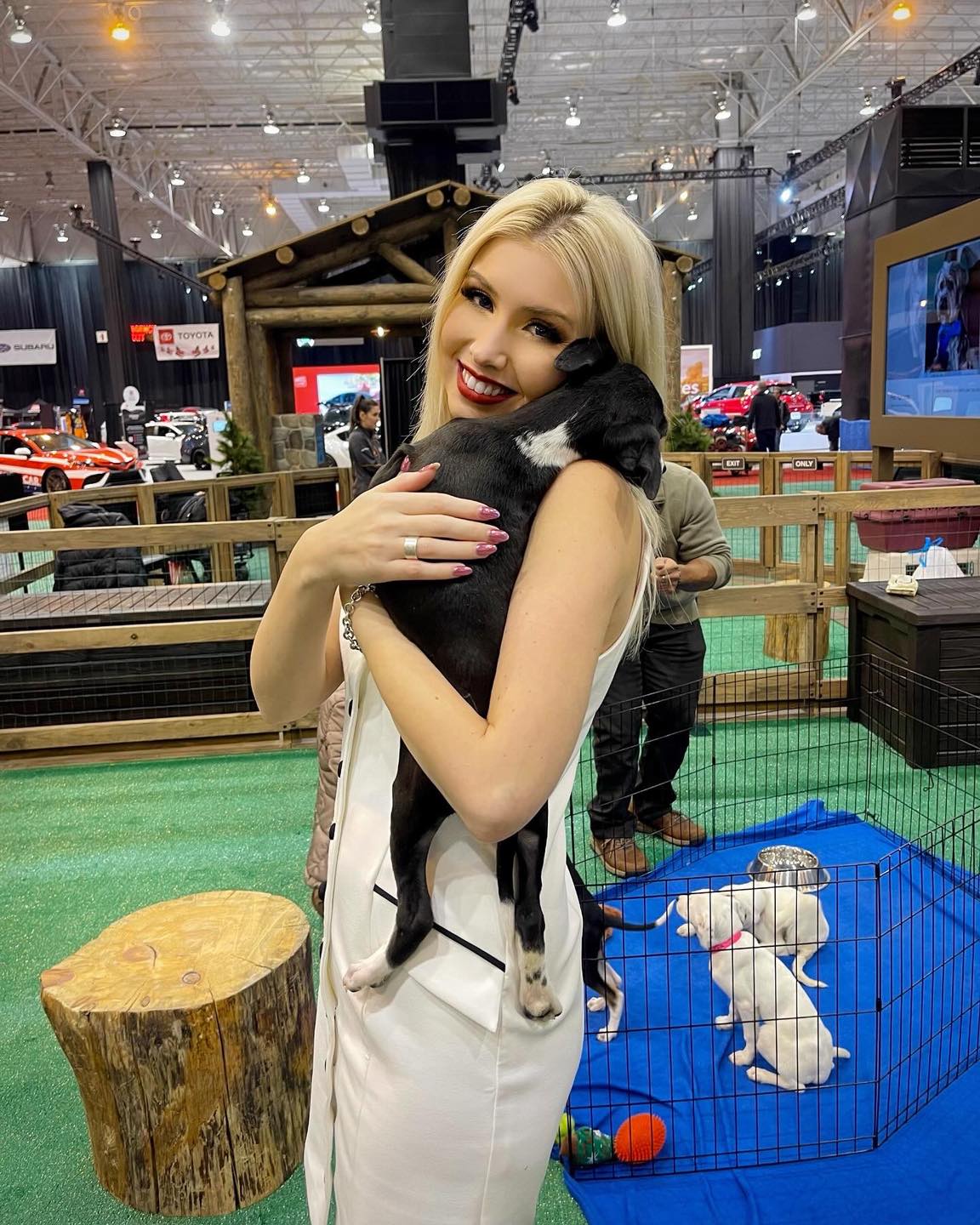 Rachel - Came to host the 2023 Cleveland Auto Show commercials, wish I ...