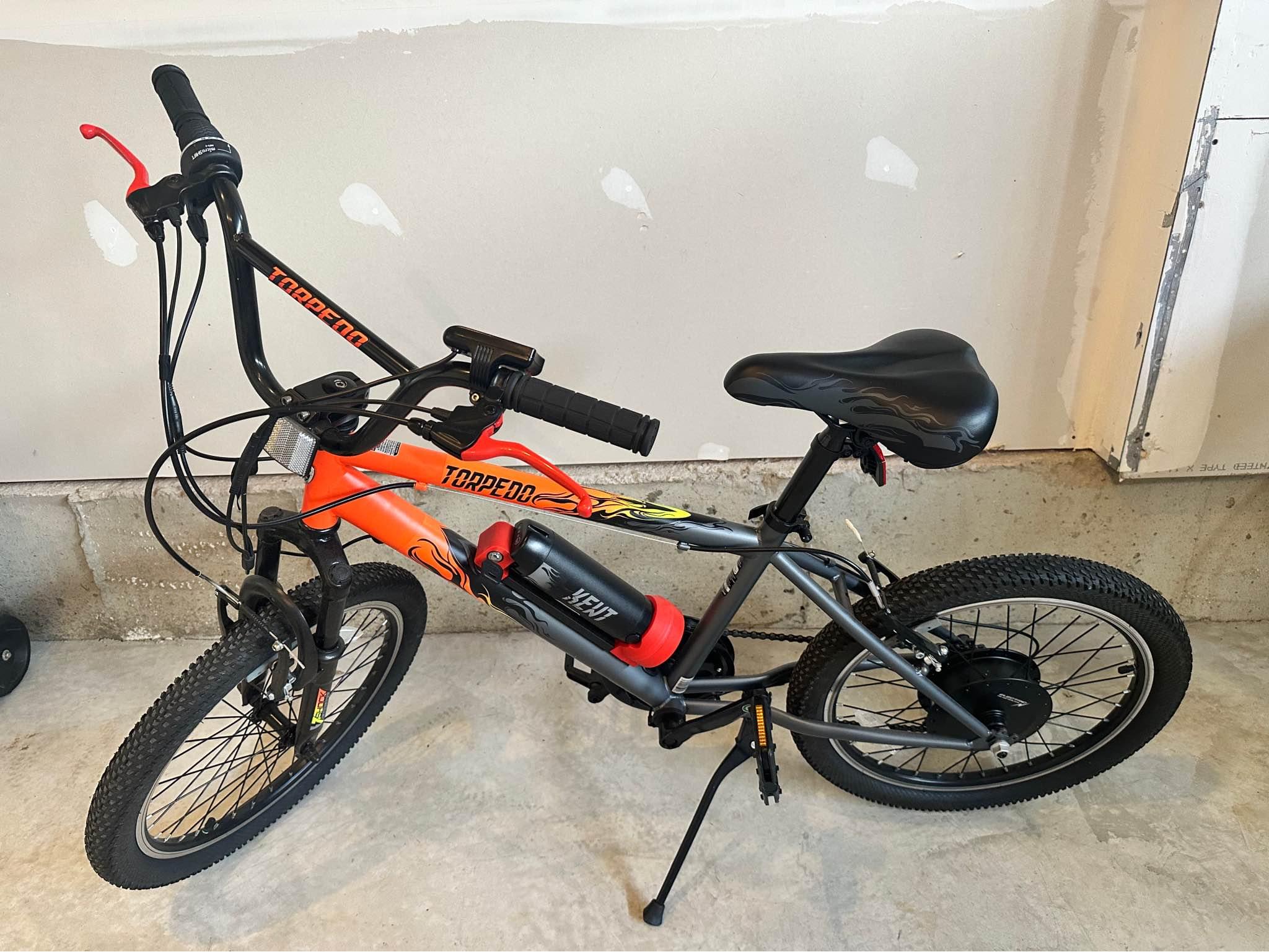 hyper e-ride 36v 700c electric bicycle Bike, 36 Volt Battery, Wheels, Black Tortuga Laptop Backpack vs. Color:ALOHA GREEN Hiking essentials drive adult electric bike