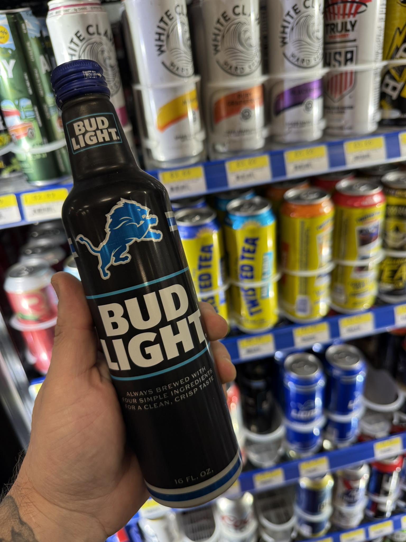 Putting the BEST team on the WORST beer is CRAAAAAZZZY 💀💀