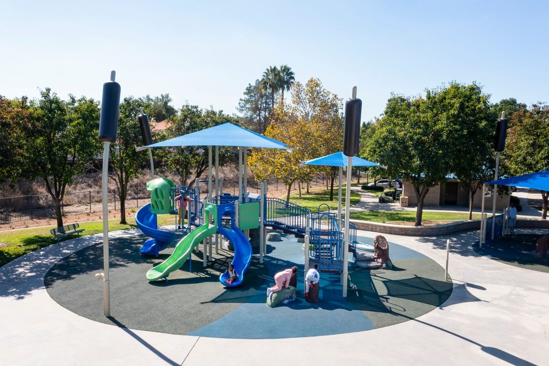 Photo inspiration: Pettinelli Playgrounds Are Ideal For Setting An Outdoor Space Apart Photo Inspiration