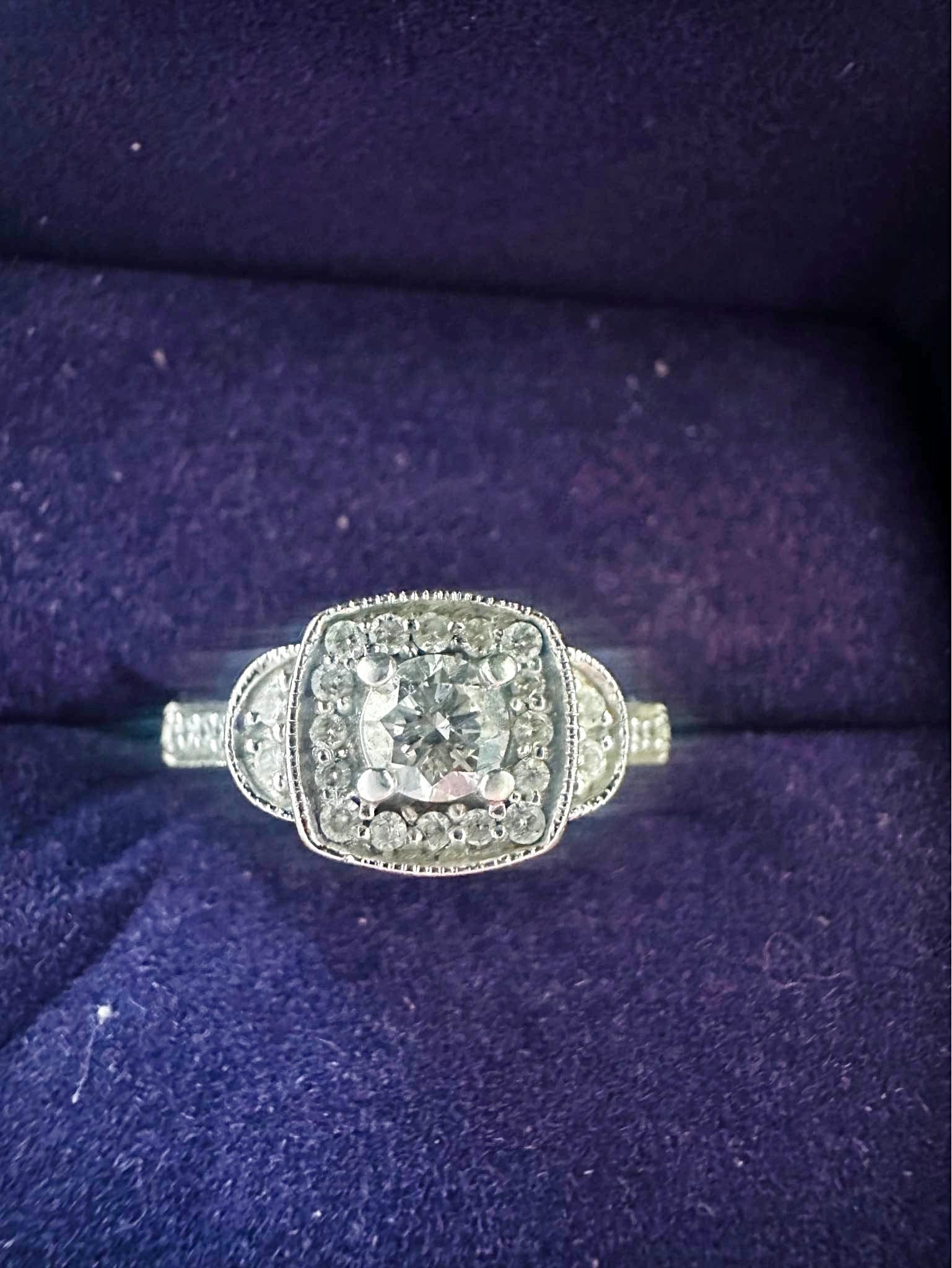 Engagement ring - Engagement Rings - Springfield, Illinois | Facebook ...