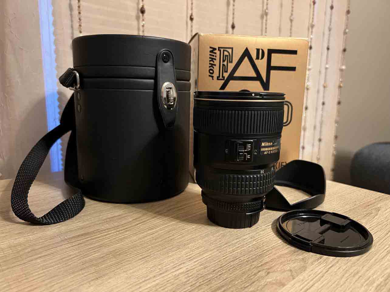 Minolta AF 17-35mm f/2.8-4D super wide zoom lens