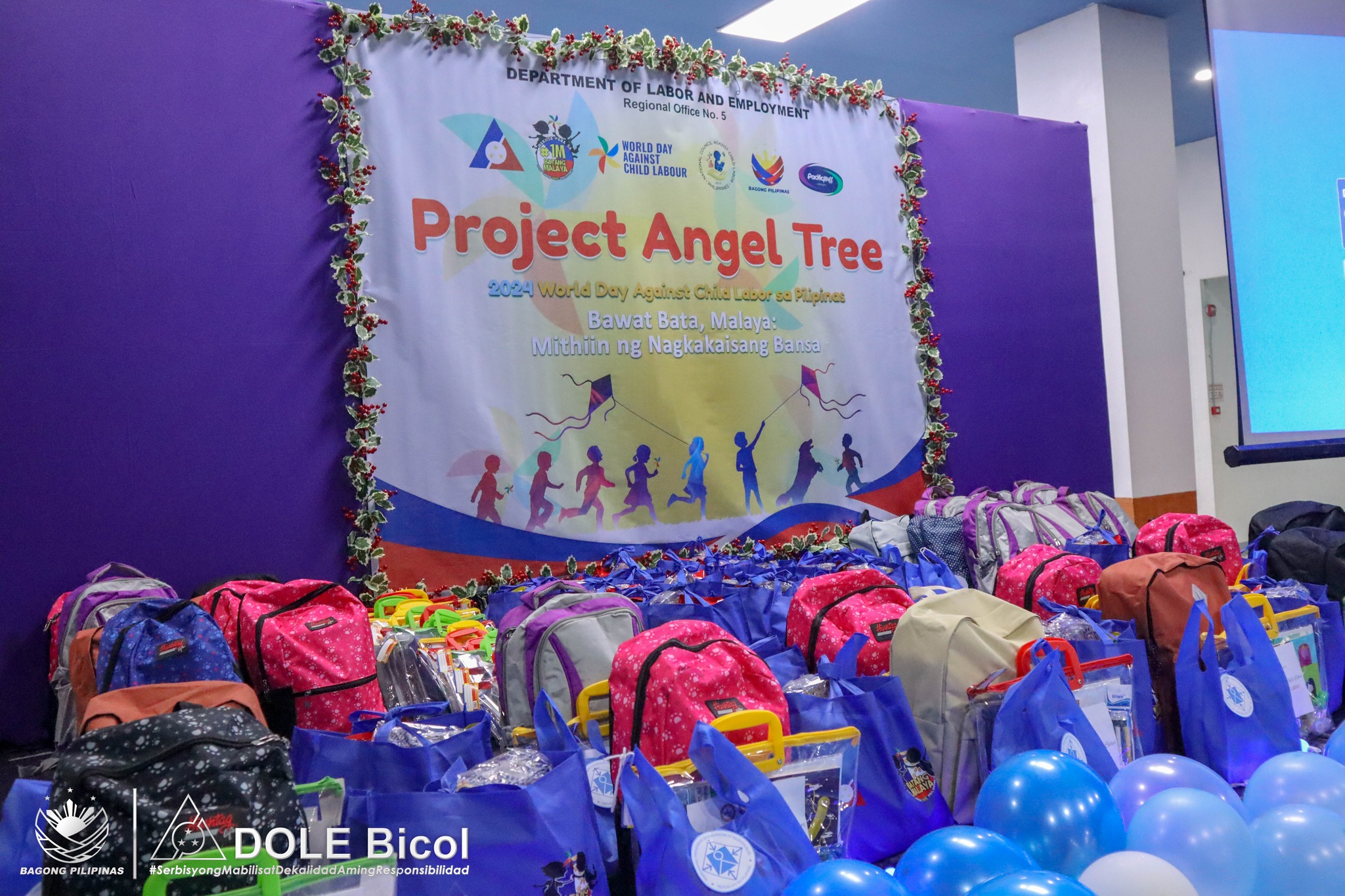 DOLE Bicol - 𝐏𝐫𝐨𝐣𝐞𝐜𝐭 𝐀𝐧𝐠𝐞𝐥 𝐓𝐫𝐞𝐞 𝐁𝐫𝐢𝐧𝐠𝐬 𝐇𝐨𝐩𝐞 𝐭𝐨 𝐁𝐢𝐜𝐨𝐥’𝐬... | Facebook