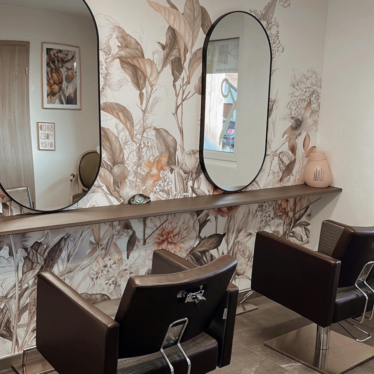 Changez d'hair - Chignon réalisé sur un carré avec des... | Facebook