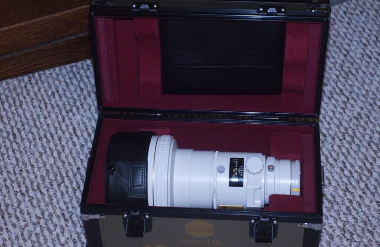 Minolta 300mm f2.8 lens with external hood