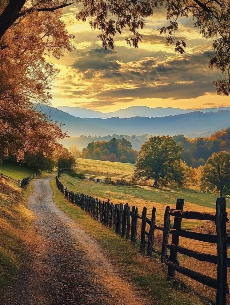 Life in the Country | Beautiful country scene 🍂🍂🍂🍂 | Facebook