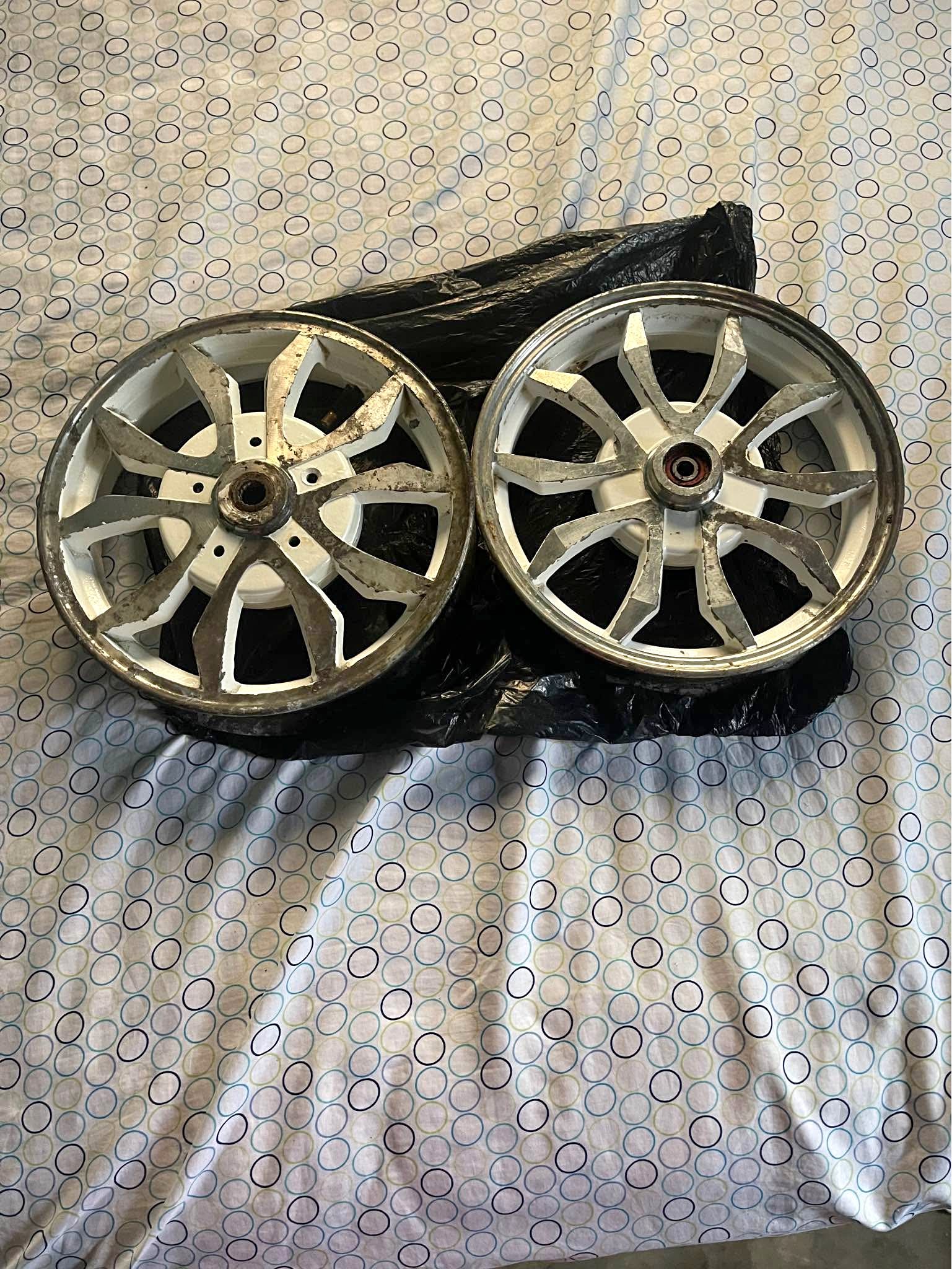 Vendo aros de jou z y 3KJ - Car Wheels, Tires & Parts - Vicente Noble ...