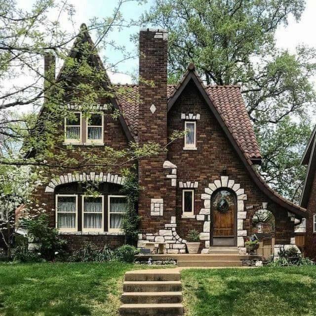 h*i様 house on the hill S/S Tee Check 80 63116 holly hills. South st Louis. Shaker style?