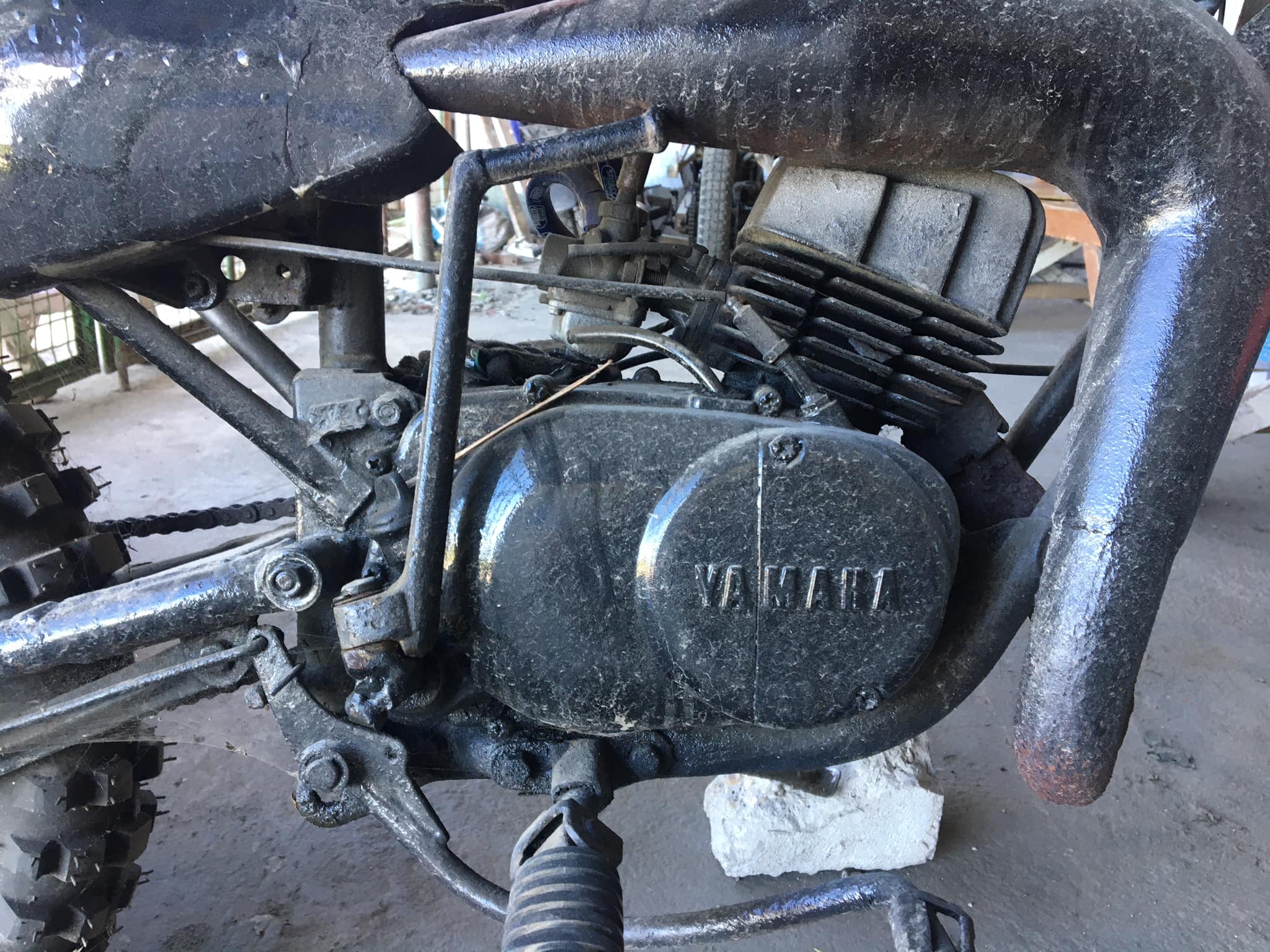 What engine and chassis are for Yamaha GT50?
