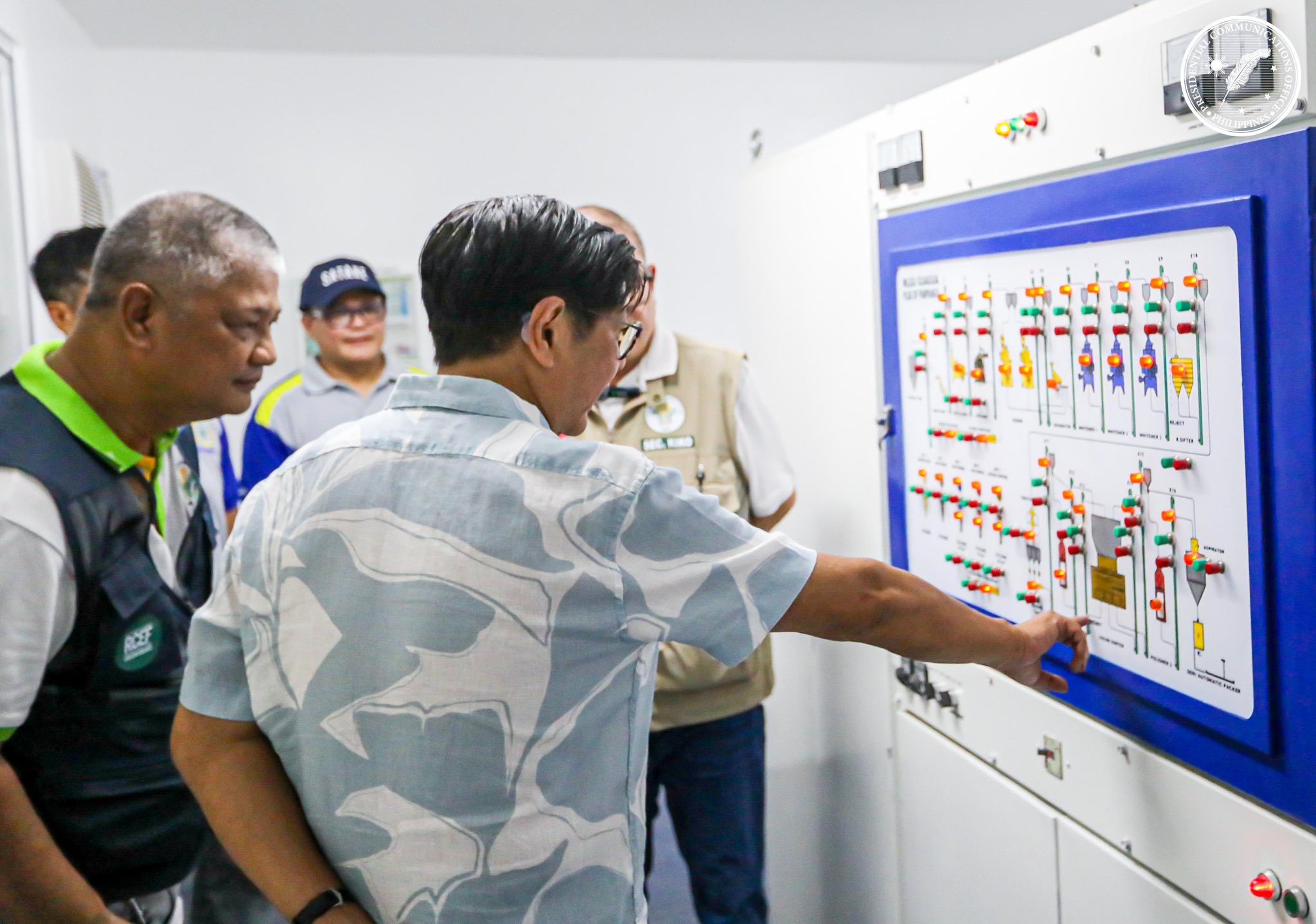 Bicol - TINGNAN: Binuksan na ni Pangulong Ferdinand R. Marcos Jr. ang ...