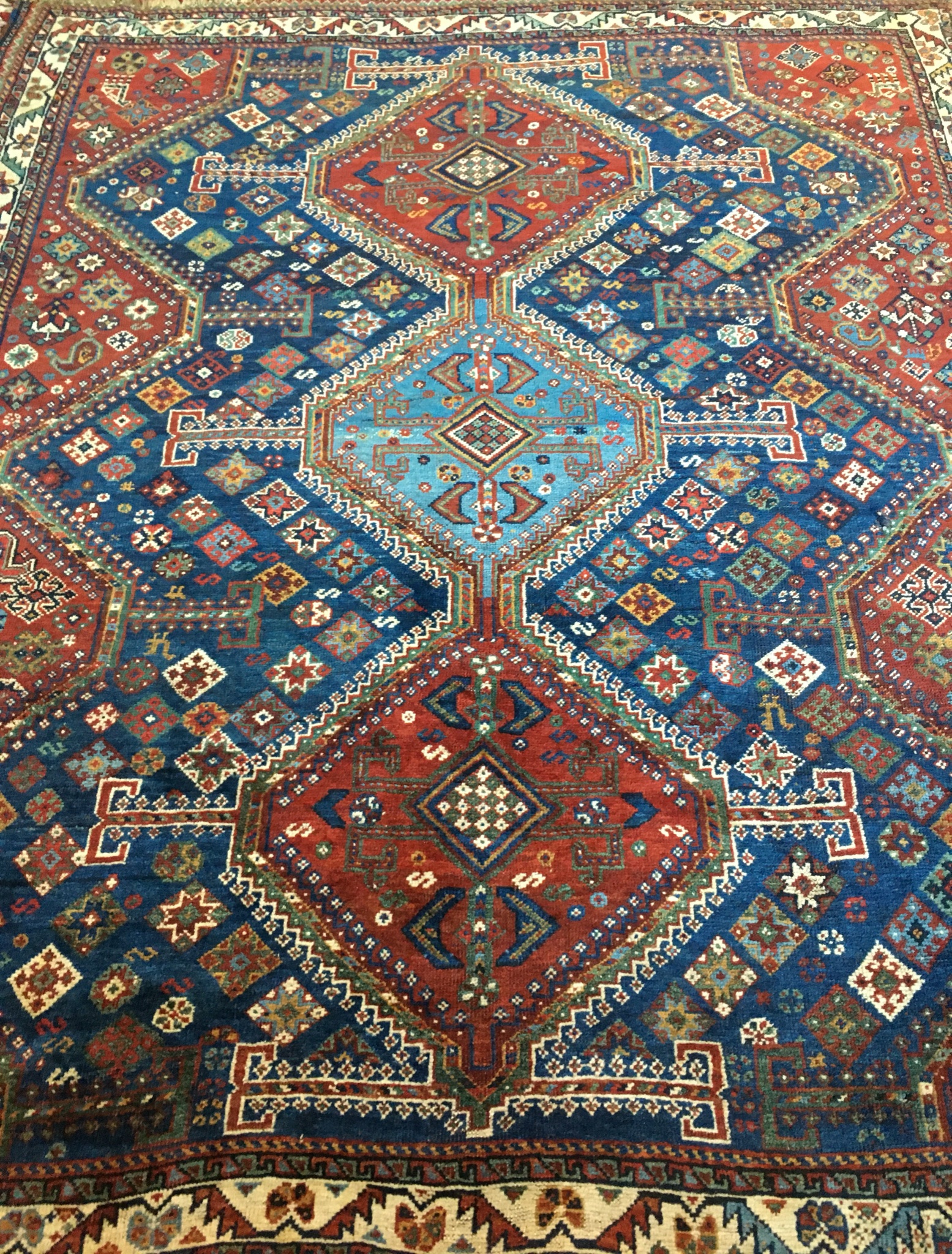 Identifying a wool on wool tribal rug