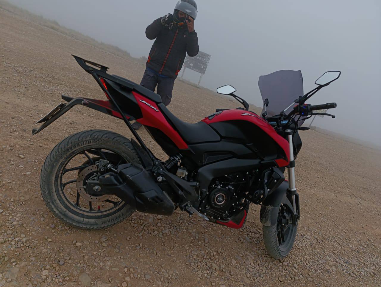 Permuto por auto las dos motos 💥 si es necesario más plata Rs200 rauser ...