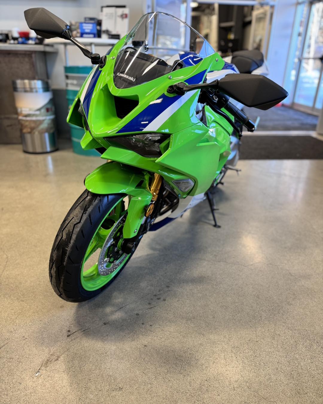 Take a look at the new 2024 Kawasaki ZX-6R 40th Anniversary