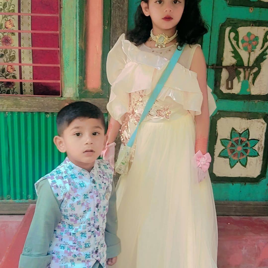 Ayan&Manha Volag