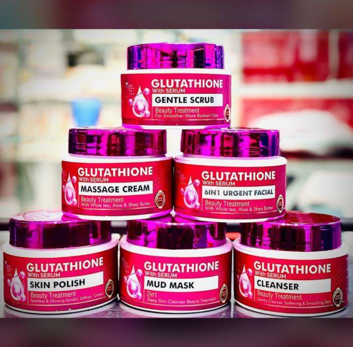 glutathione facial kit J.K Solution Skin care # with serum # Whitening # 💯 Results ## propylene glycol APLB Niacinamide Glutathione Collection Size:1 box = 3 pouches Upsell__priority1--deep-pore-cleansing-regime-coffee-face-care