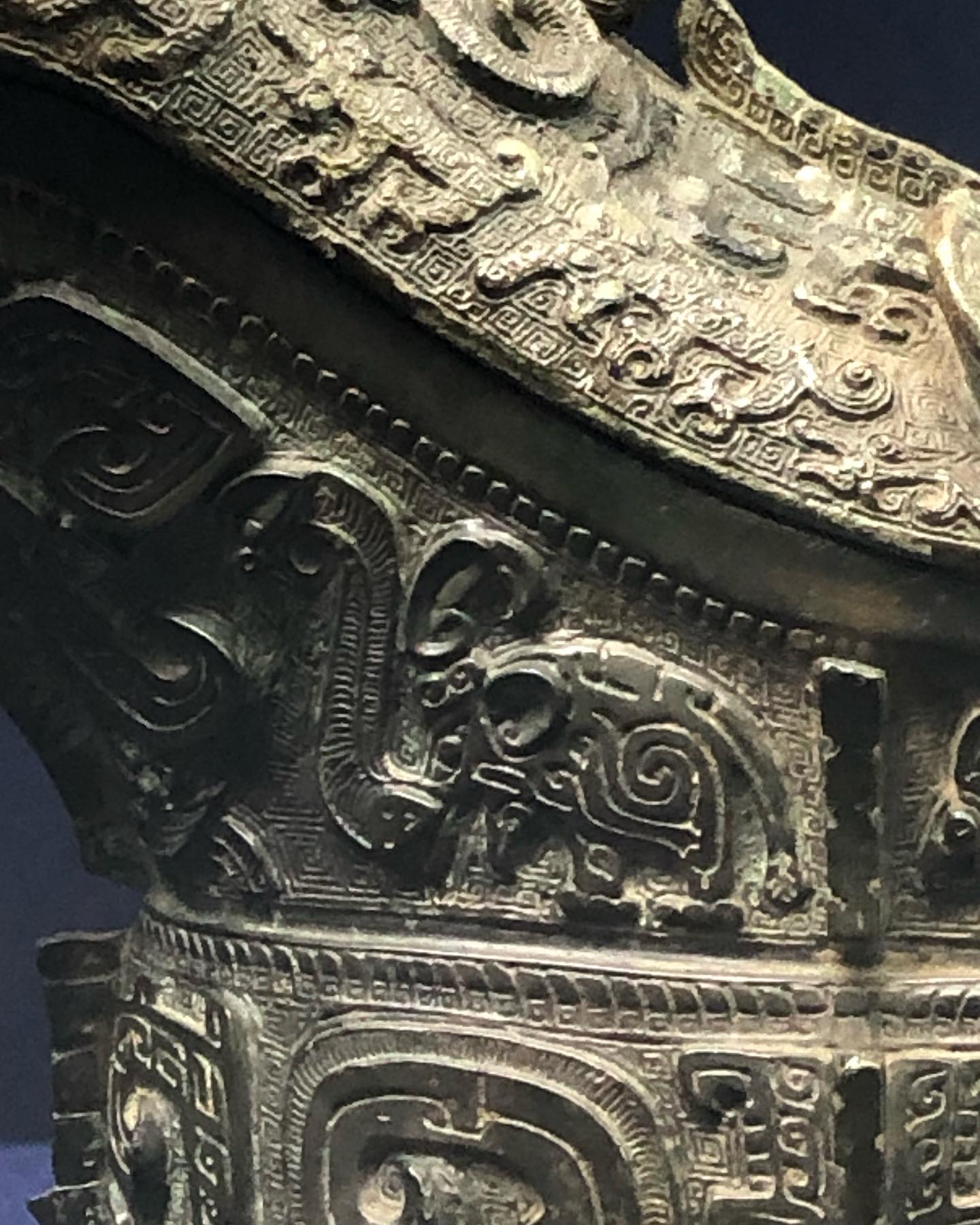 青銅器館「中国青銅器の時代」第3室特集展示 青銅器になった動物たち