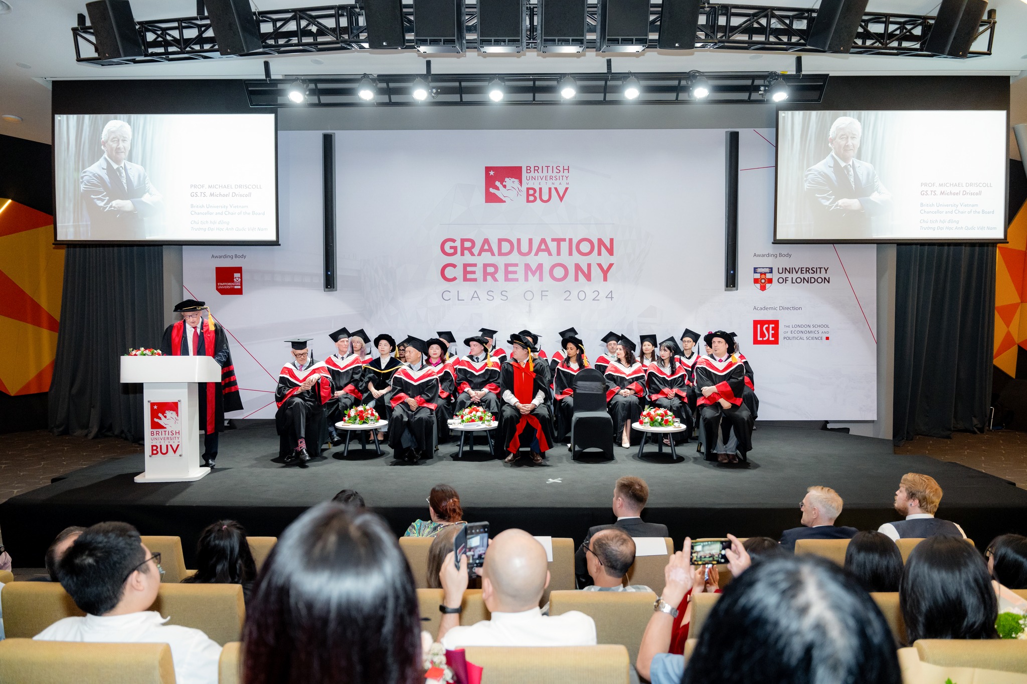LỄ TỐT NGHIỆP – 3 TIẾNG... - British University Vietnam - BUV | Facebook
