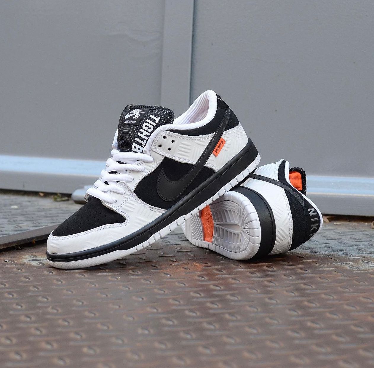 Nike SB x TIGHTBOOTH®︎ Dunk Low Pro SIZE US MEN 4 us / 36  Nike SB Dunk Low “Tightbooth” Size 9 & 4.5  main image 0