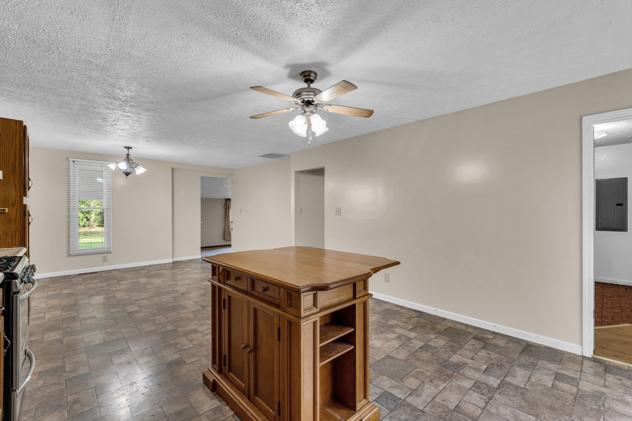 Samantha Riddle, Realtor added... - Samantha Riddle, Realtor
