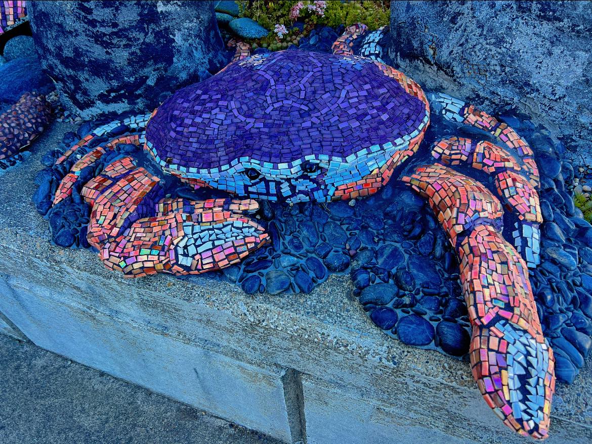 Octopus crab and fish made of rocks