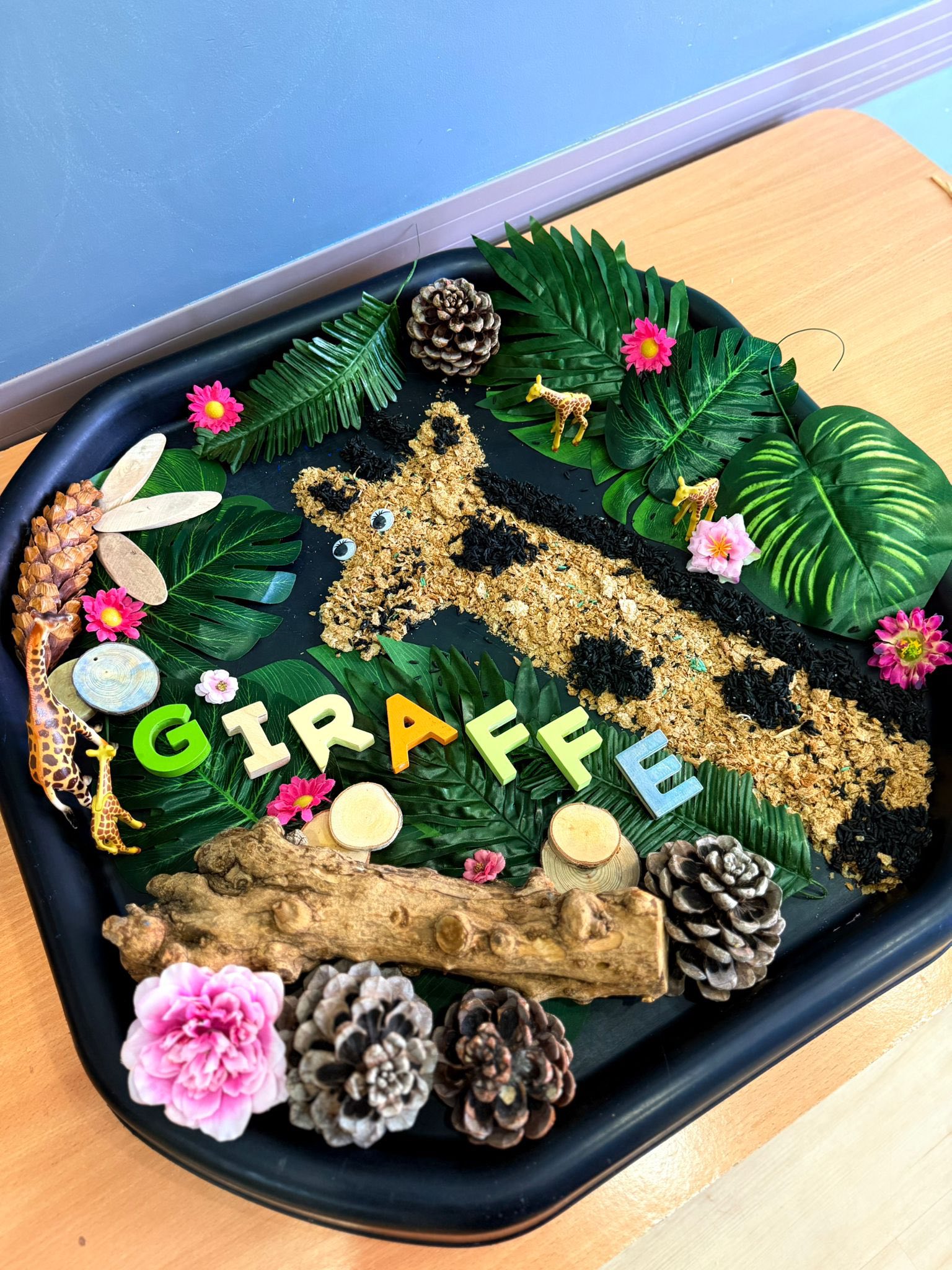 In our jungle tuff tray... - Little Thinkers Rabat Childcare | Facebook
