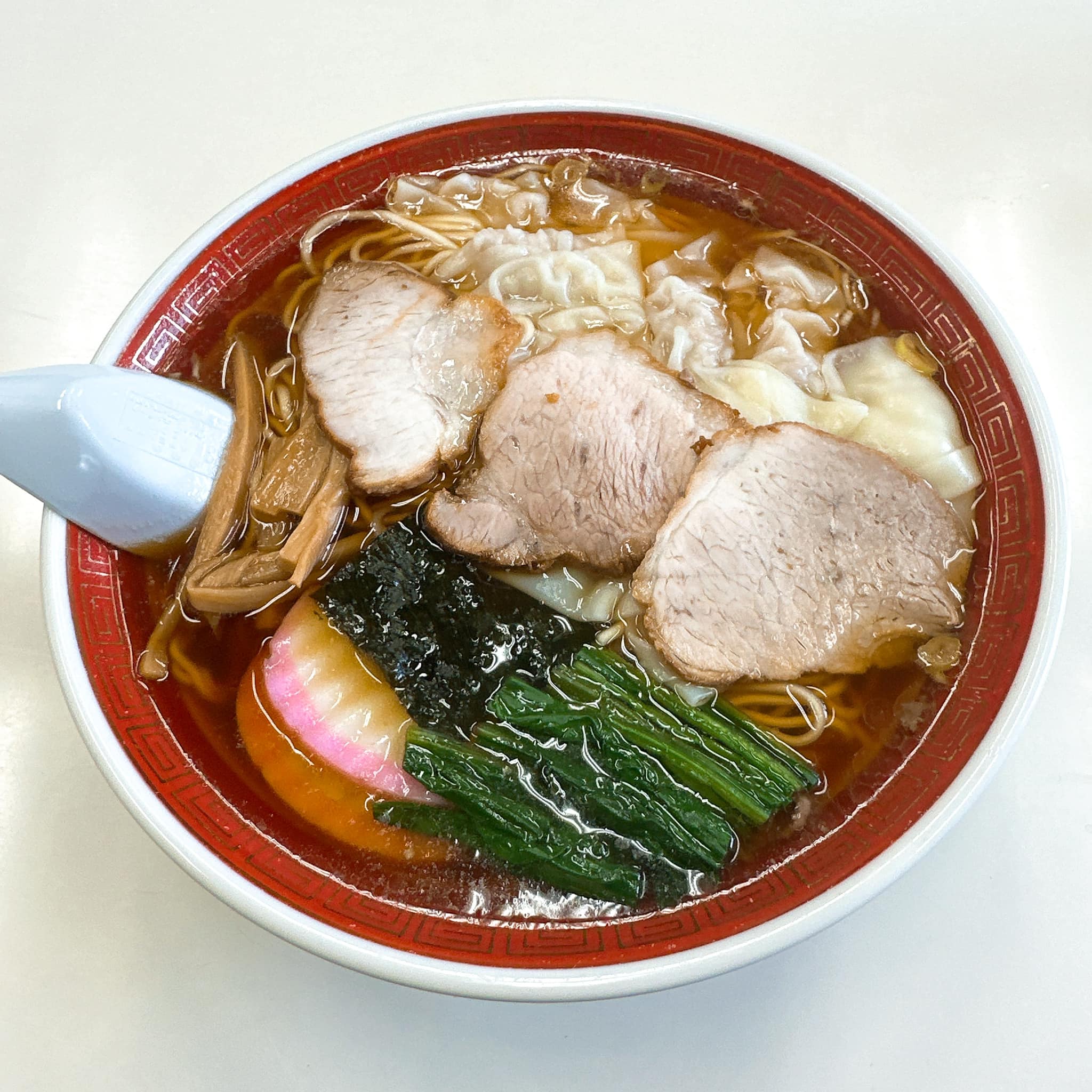 味 世 屋 食堂
