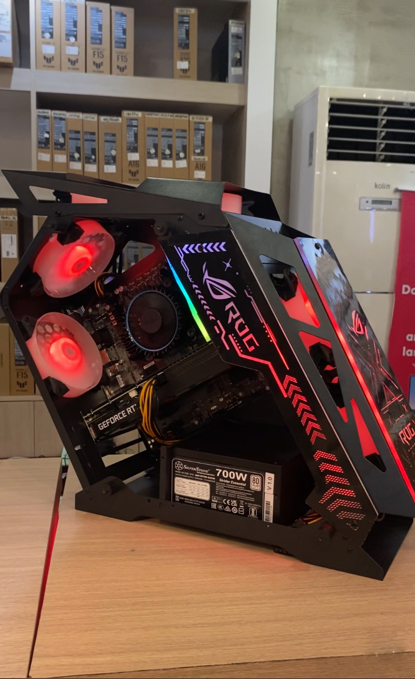 UniPC - 🖥 Custom Rig Highlight! The client asked for a rig...