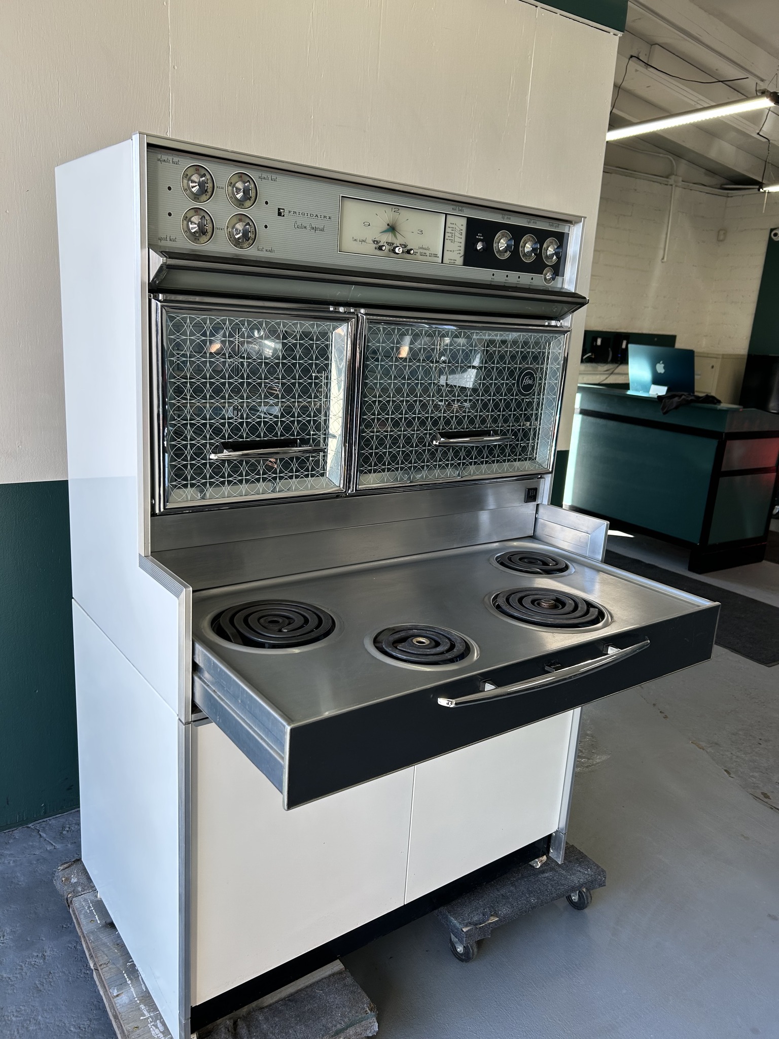 Frigidaire Flair Range
