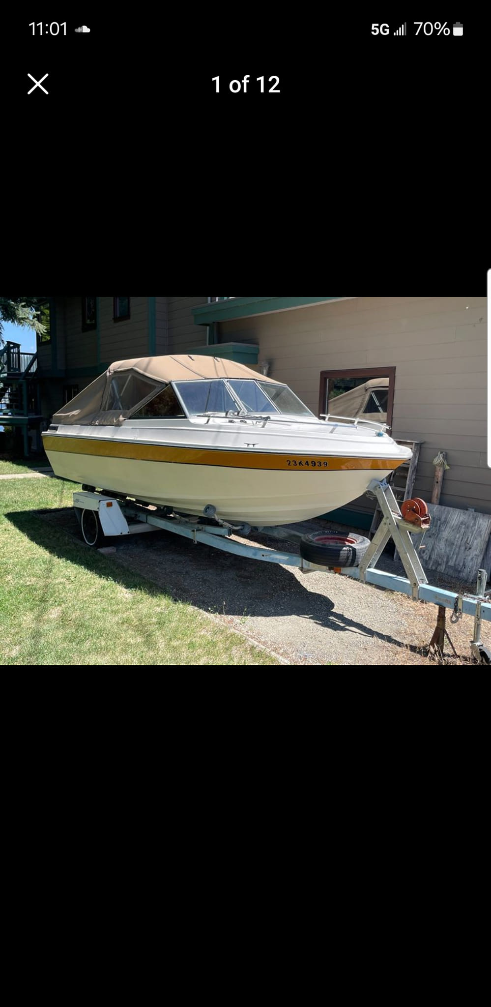 What is the original yellow color of a 1977 Canaventure boat?