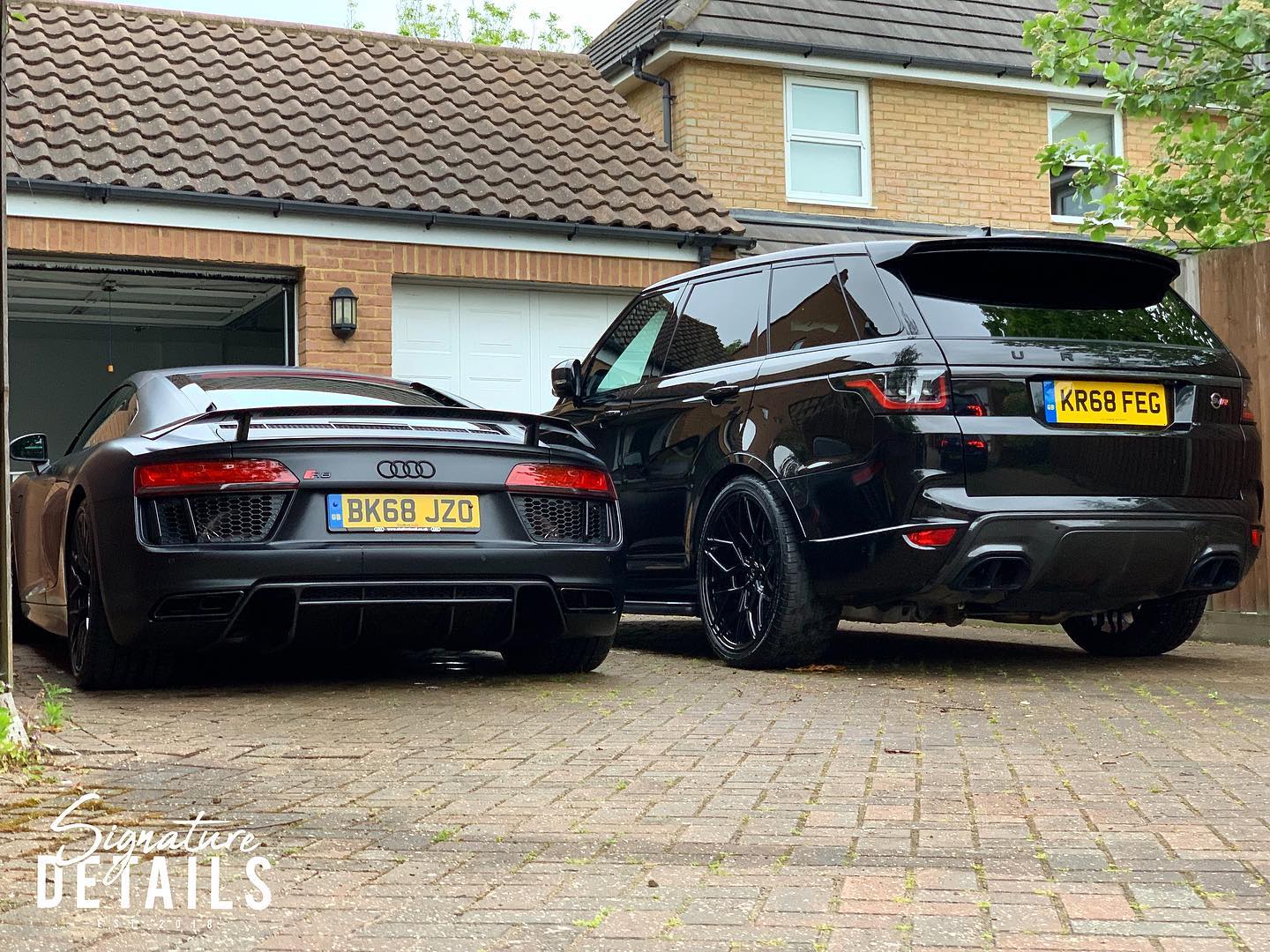 Audi R8 V10 Plus & Urban Range Rover... - Signature Details