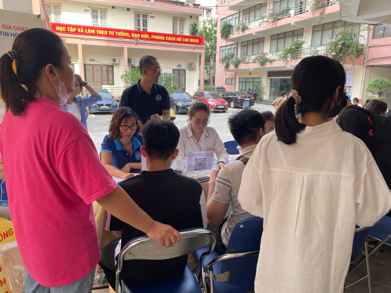 Trung tâm Ngoại ngữ-Tin học HUMG, Trường Đại học Mỏ-Địa chất | Hanoi