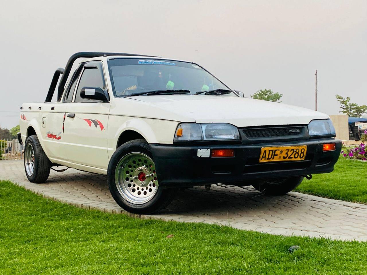 Mazda RUSTLER