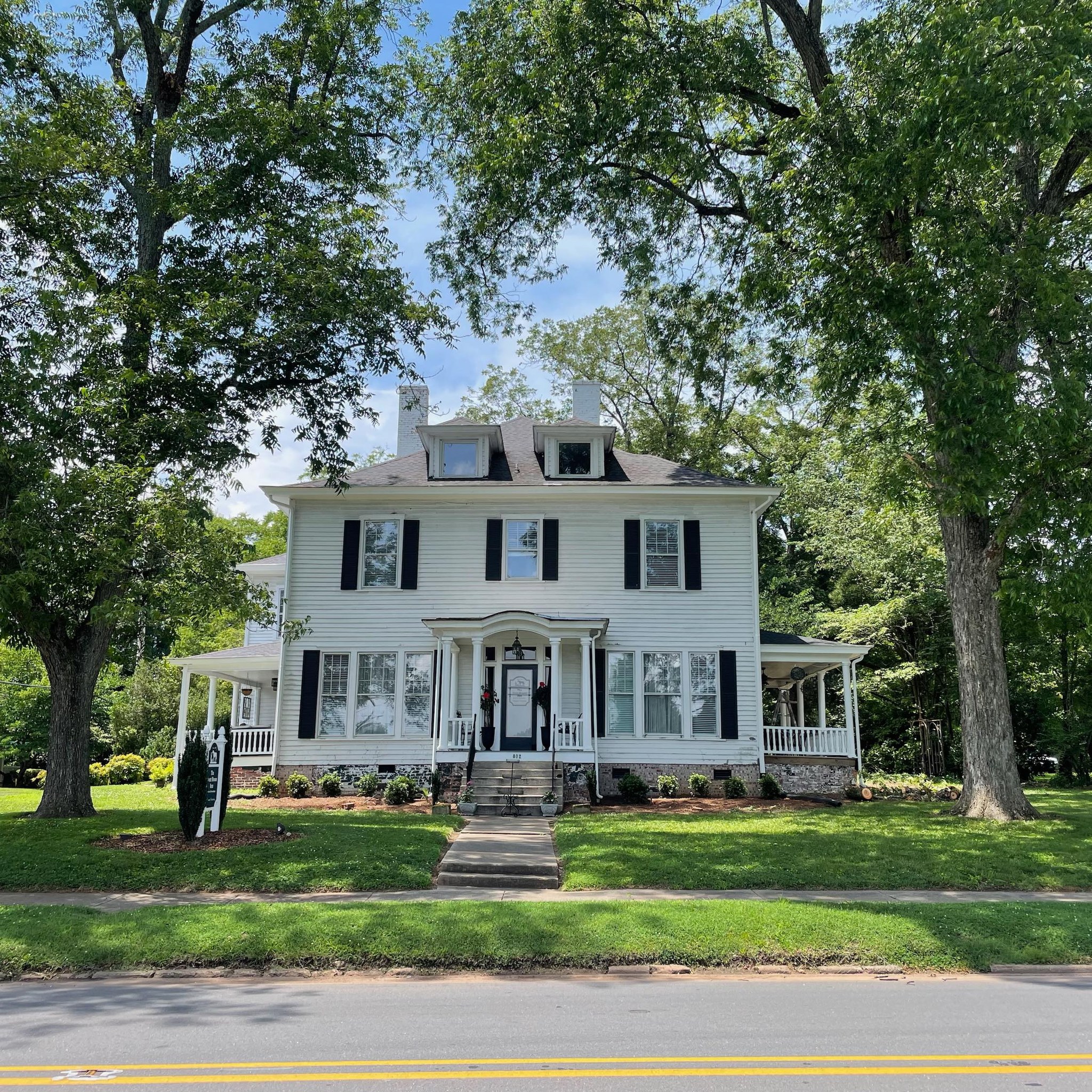 Self–Trott–Bickett House photo 2