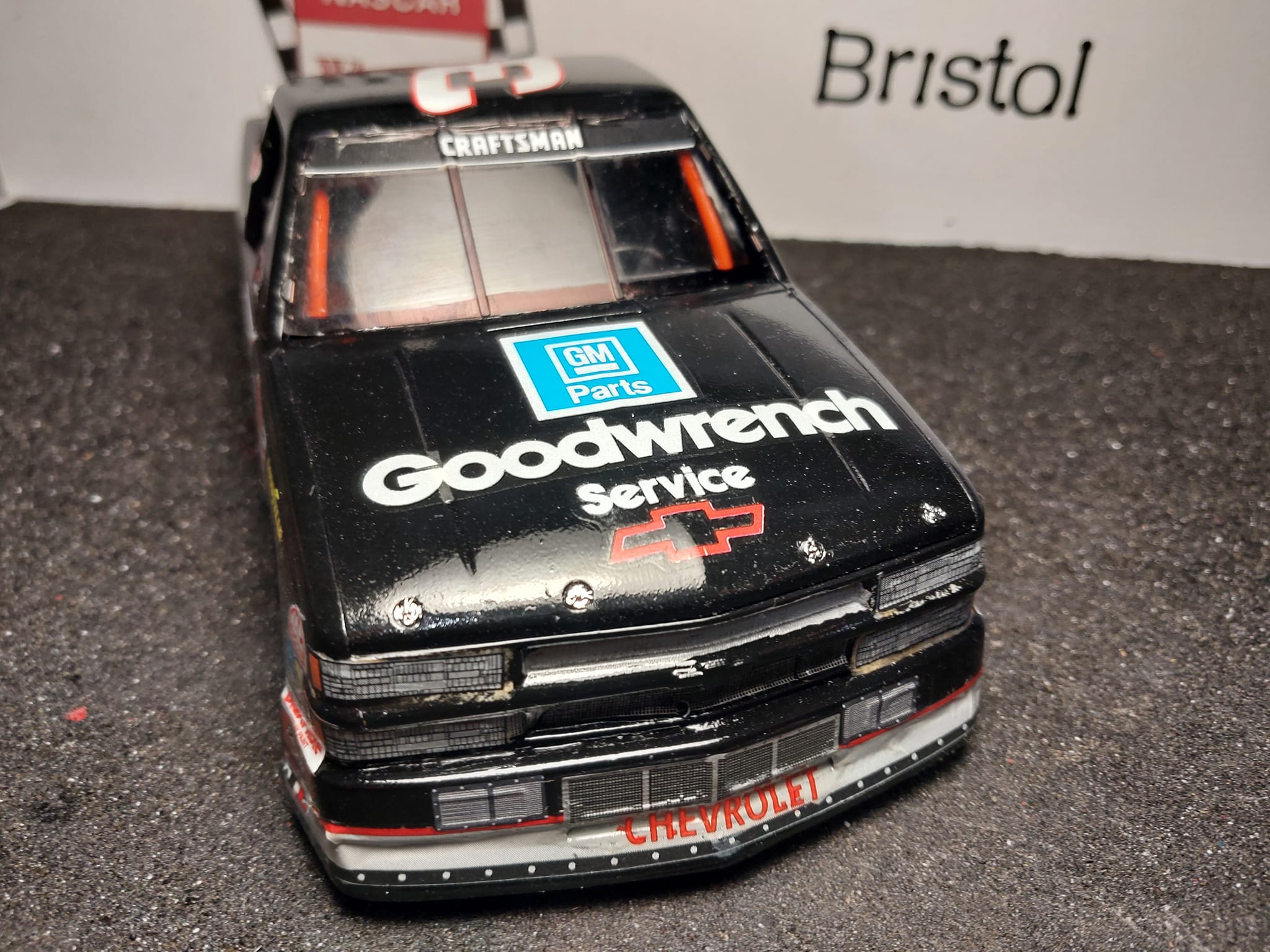 シェビー レーシングトラック CHEVY TRUCK Goodwrench Mike Skinners Goodwrench Chevy race truck complete. Thanks for looking