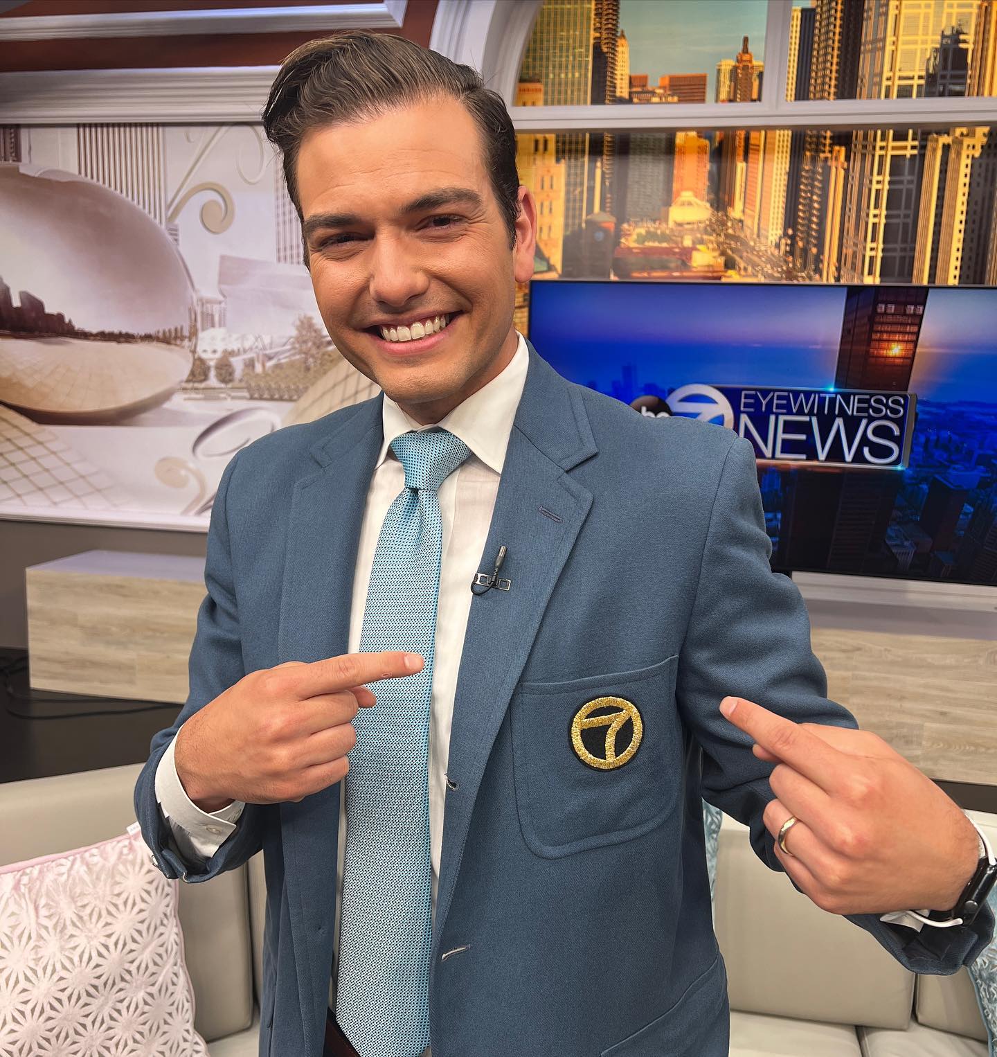 Mark - Finally got to wear this gem on TV ? Talk about vintage 