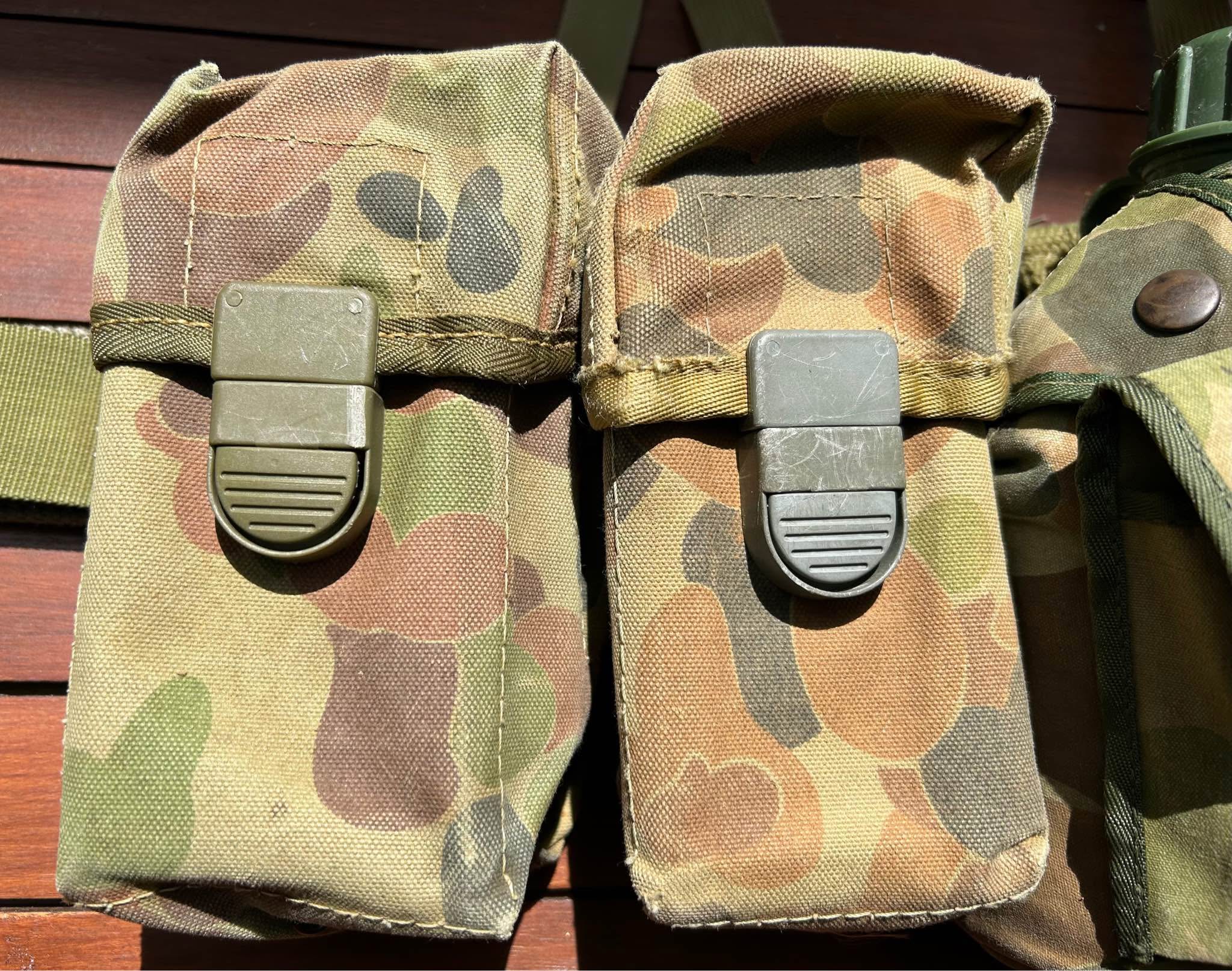Australian Army Auscam webbing initial configuration - Belt Bags ...