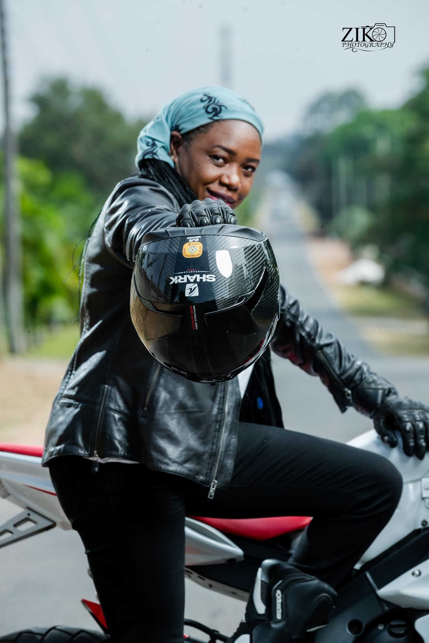 cruiser motorcycle helmet color metallic full face KYPARA with Internal Tinted Visor & DOT Approved for Moped ATV Scooter (Alpine Matt Green, Large) : Automotive ParisStockAlice keeping your head cool Canvas:Grey Backpack Black Trans Jansport